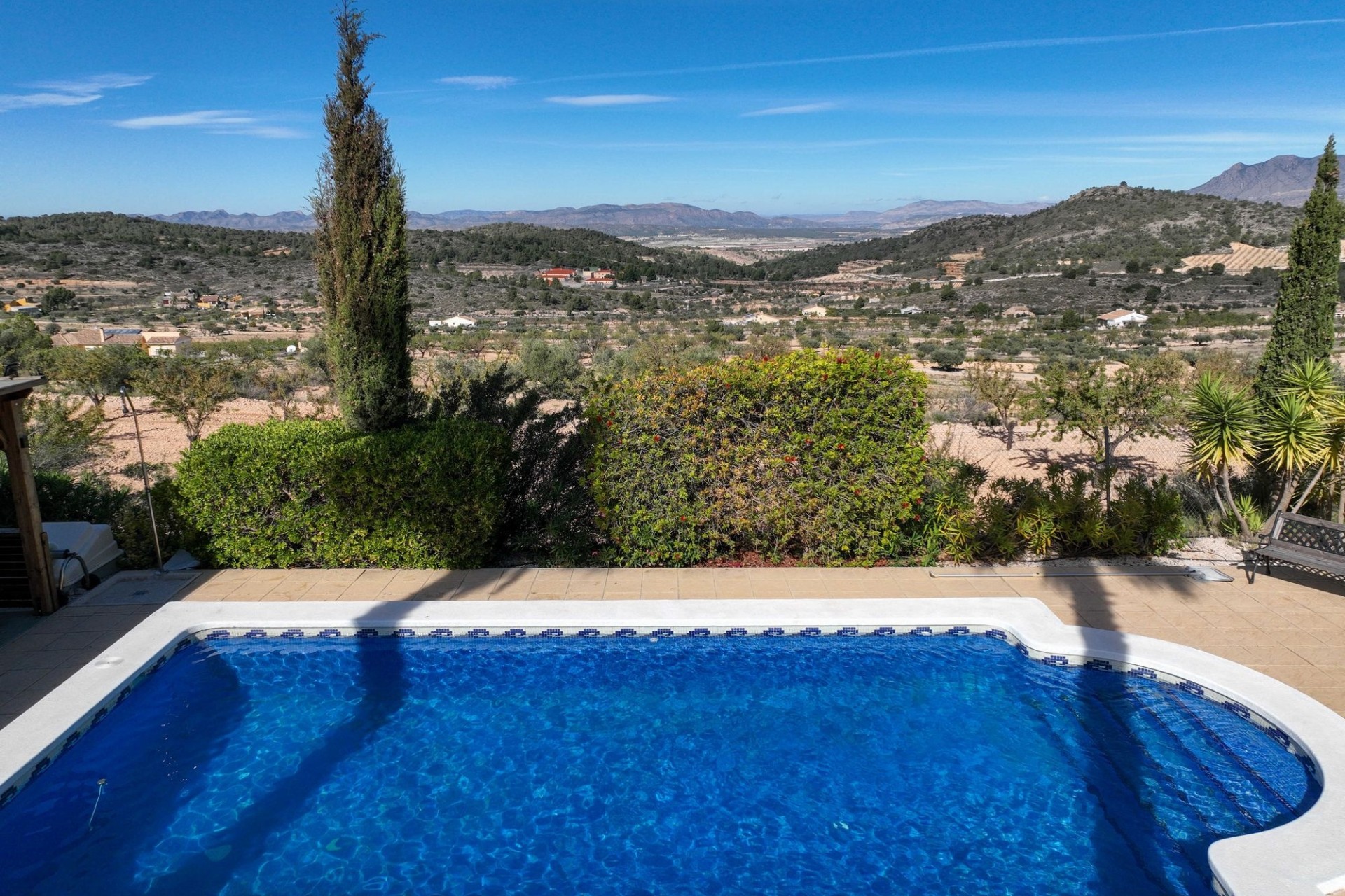 Herverkoop - Vrijstaande Villa -
La Zarza