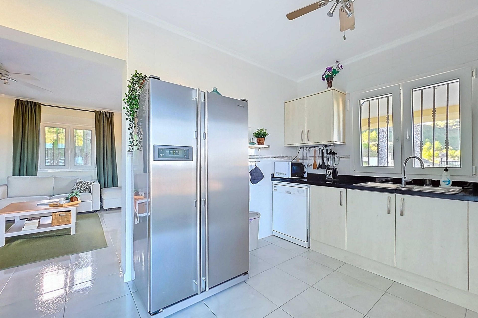 Herverkoop - Vrijstaande Villa -
La Zarza