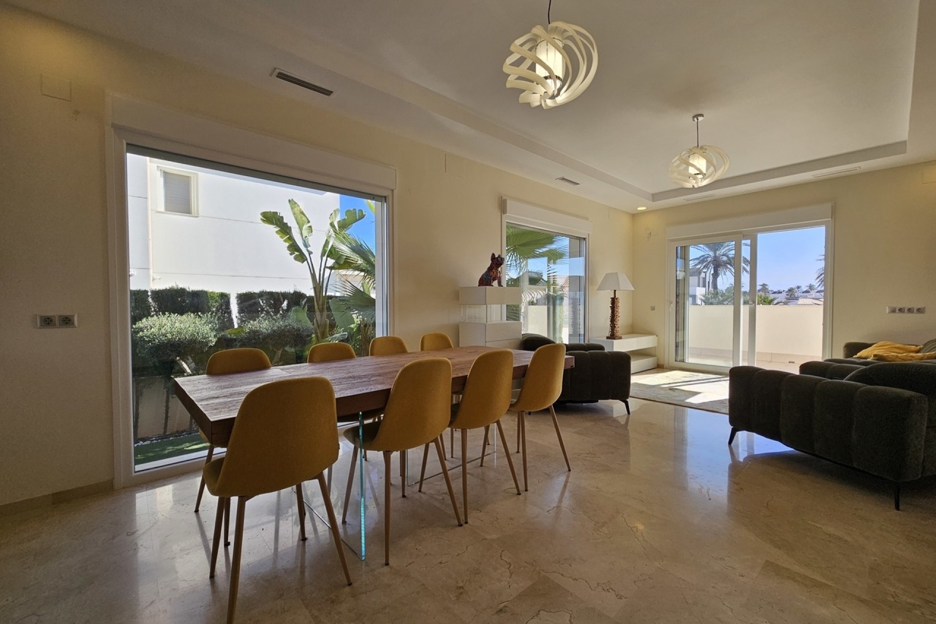 Herverkoop - Vrijstaande Villa -
La Zenia - Costa Blanca
