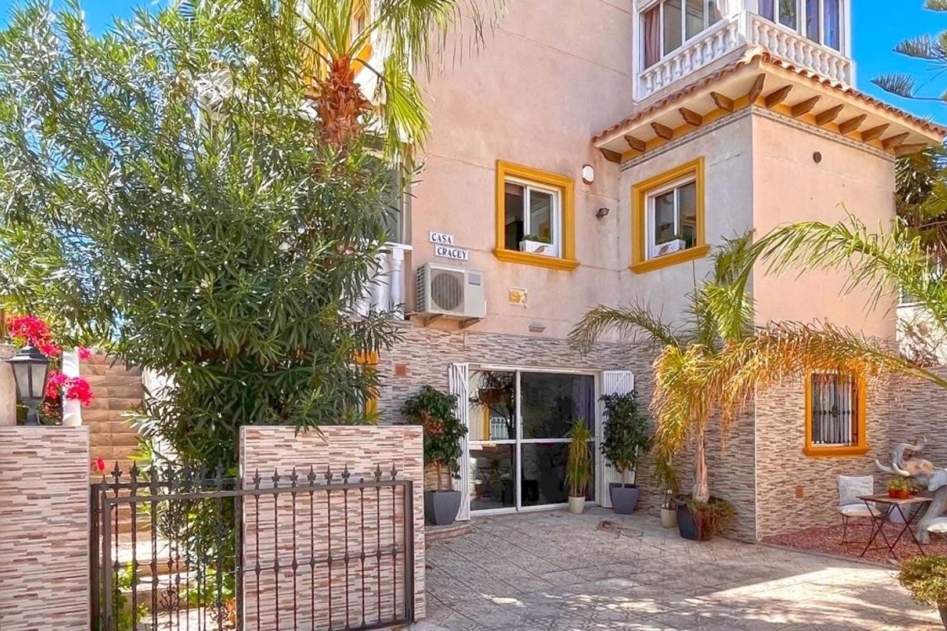 Herverkoop - Vrijstaande Villa -
La Zenia - Costa Blanca