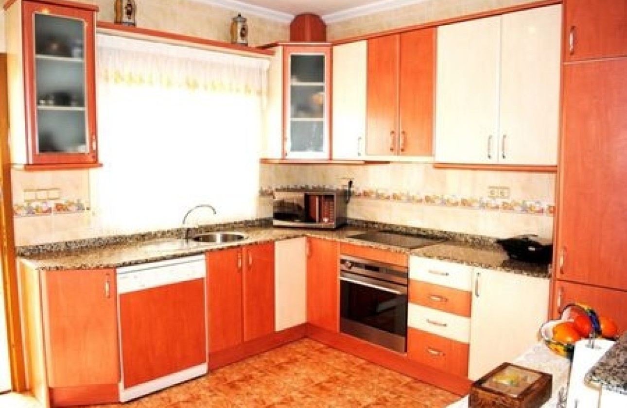 Herverkoop - Vrijstaande Villa -
La Zenia - Costa Blanca