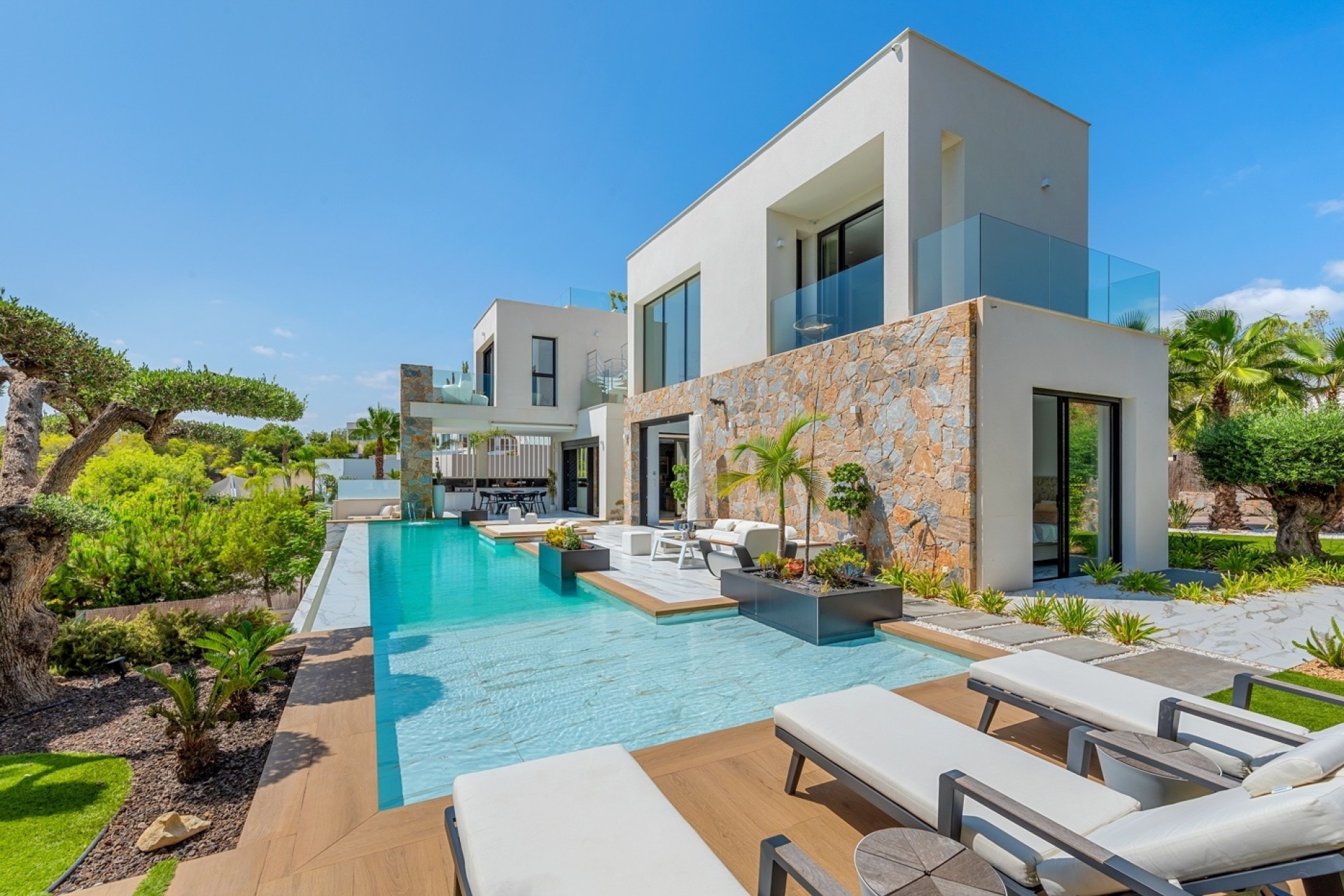 Herverkoop - Vrijstaande villa -
Las Colinas Golf Resort - Las Colinas Golf