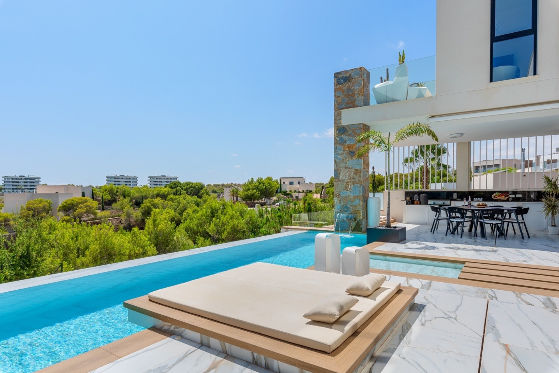 Herverkoop - Vrijstaande villa -
Las Colinas Golf Resort - Las Colinas Golf