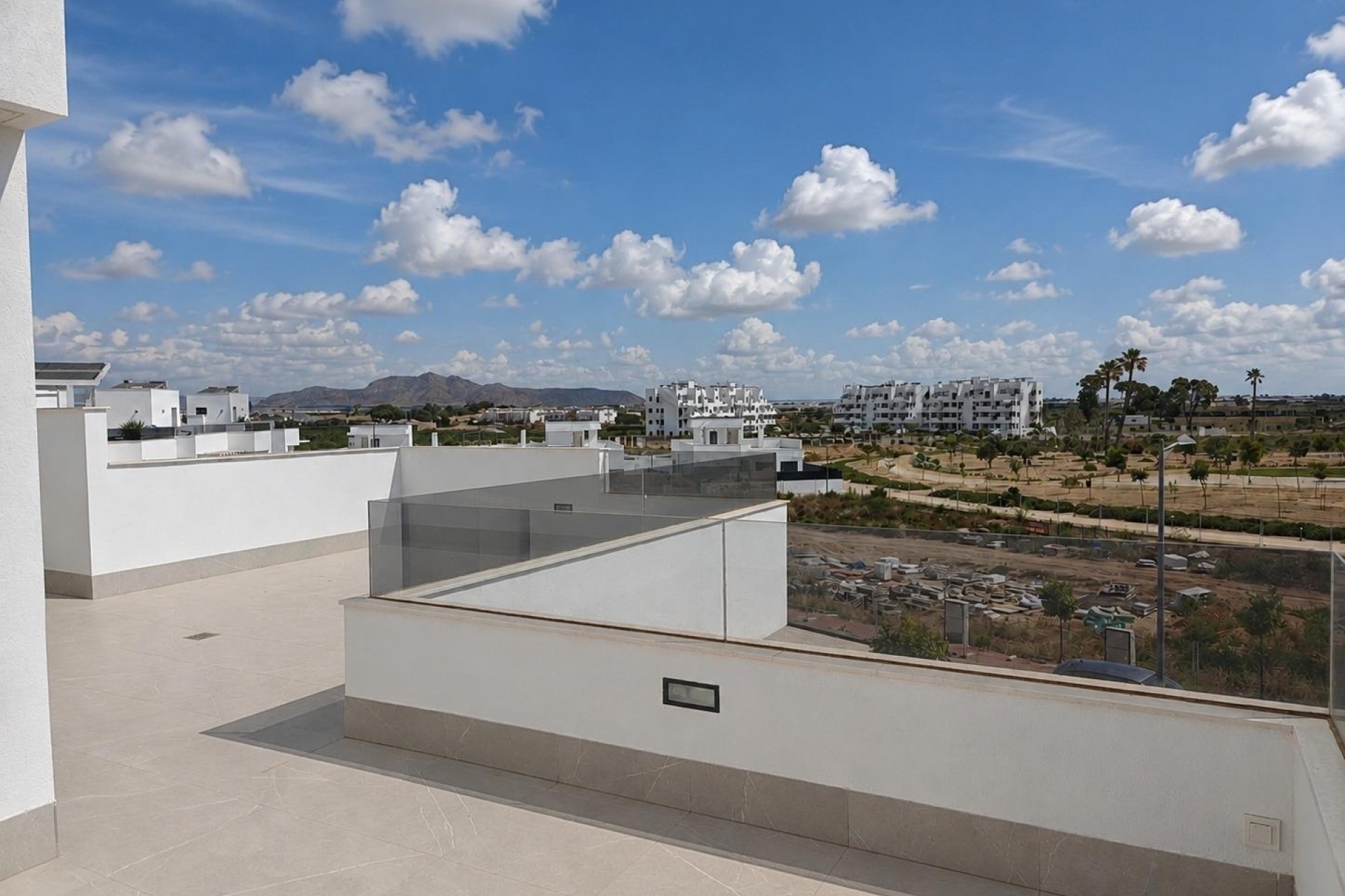 Herverkoop - Vrijstaande Villa -
Los Alcázares - Santa Rosalia Lake and Life Resort