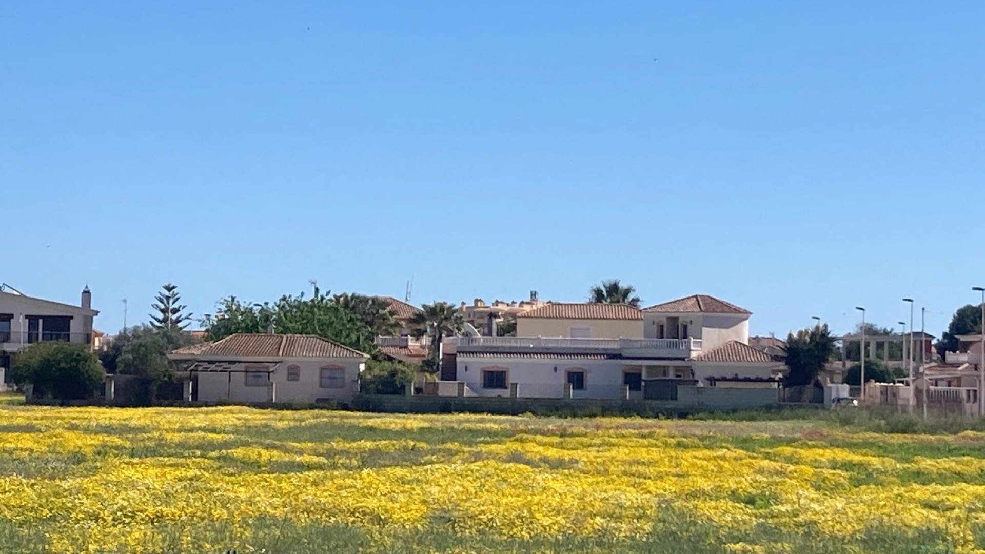 Herverkoop - Vrijstaande Villa -
Los Alcazares - Town