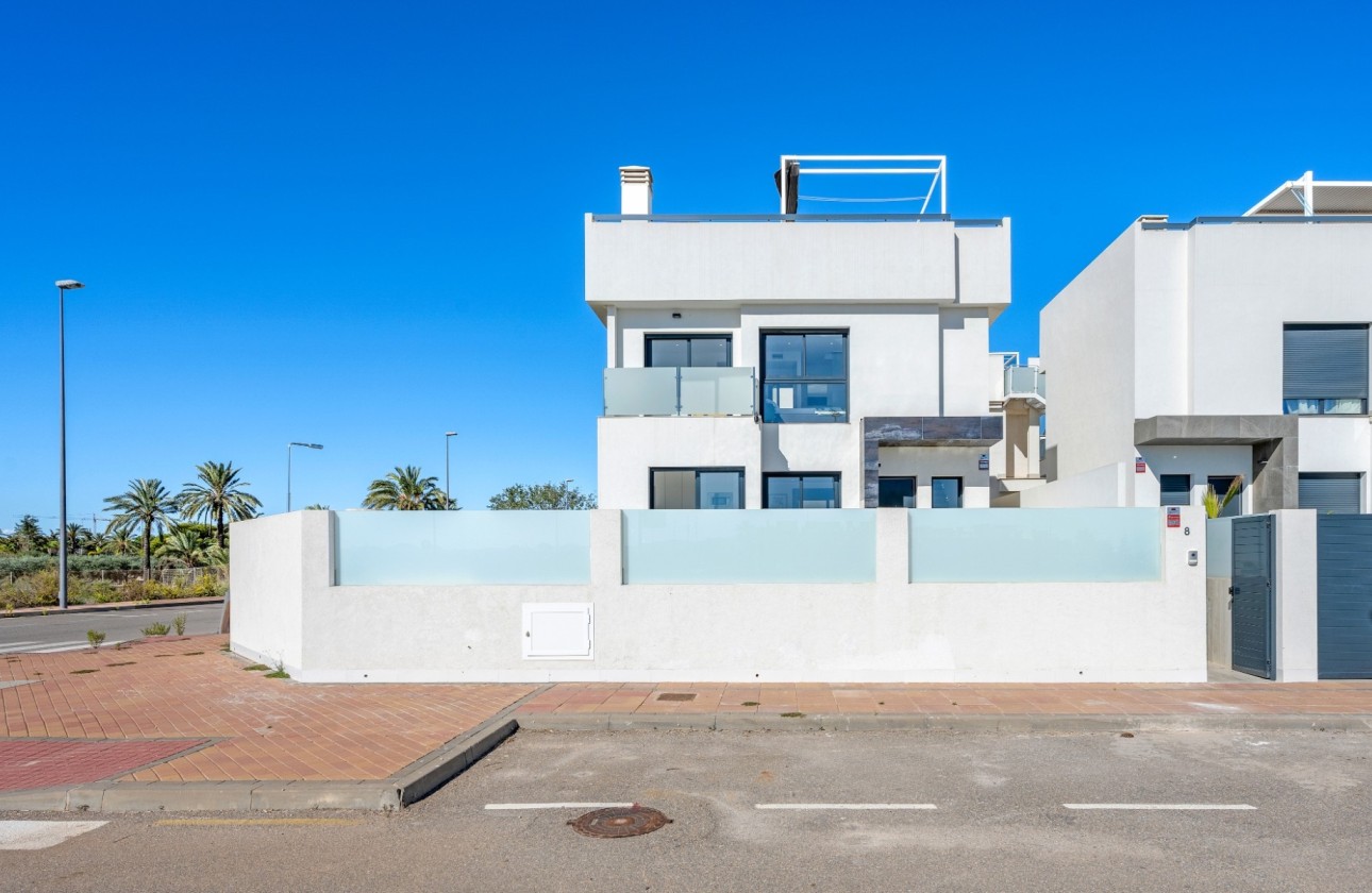 Herverkoop - Vrijstaande Villa -
Los Alcazares