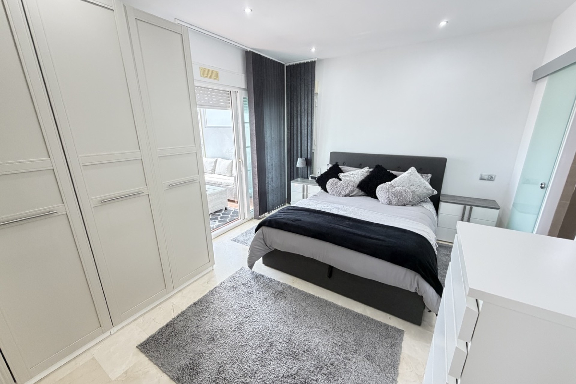 Herverkoop - Vrijstaande Villa -
Los Dolses