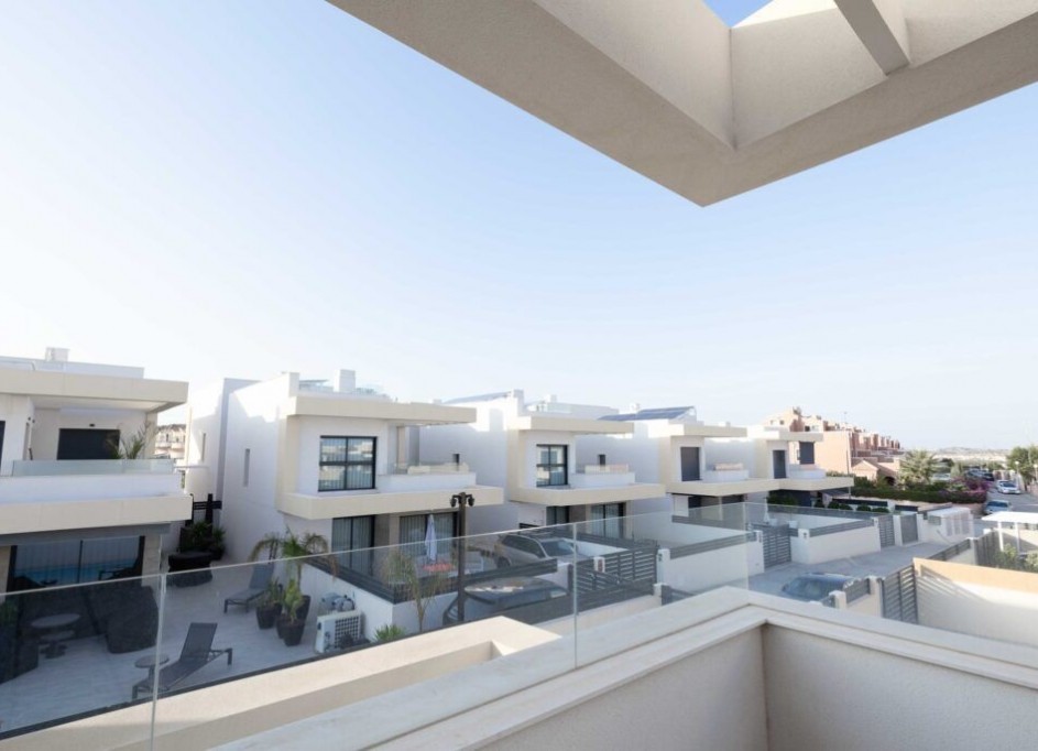 Herverkoop - Vrijstaande Villa -
Los Montesinos - La Herada