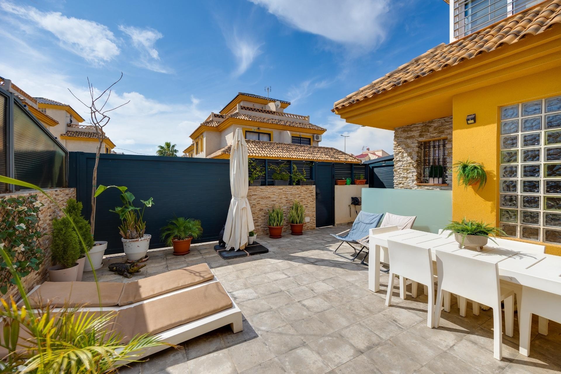 Herverkoop - Vrijstaande Villa -
Los Montesinos - La Herada