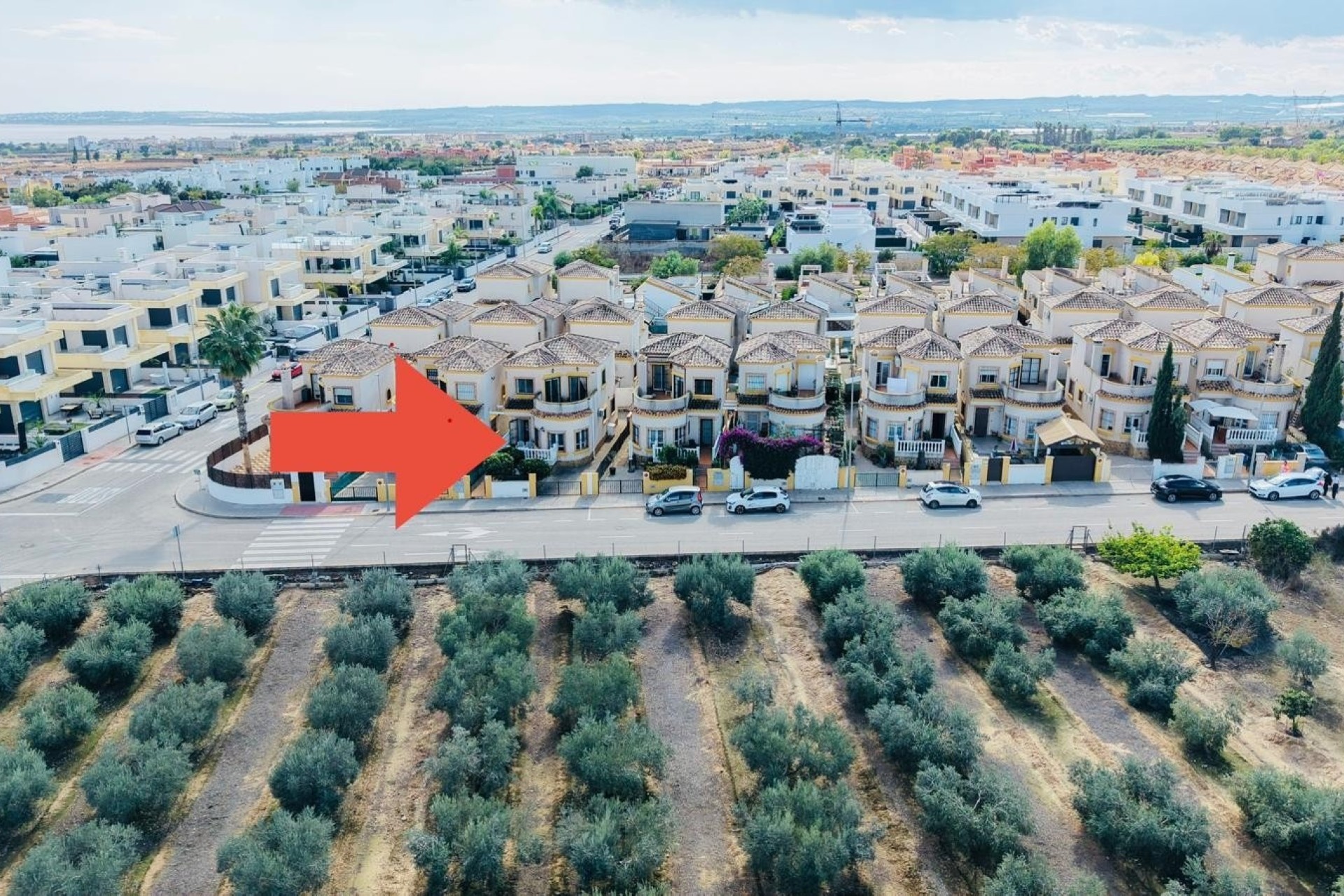 Herverkoop - Vrijstaande villa -
Los Montesinos - La Herrada