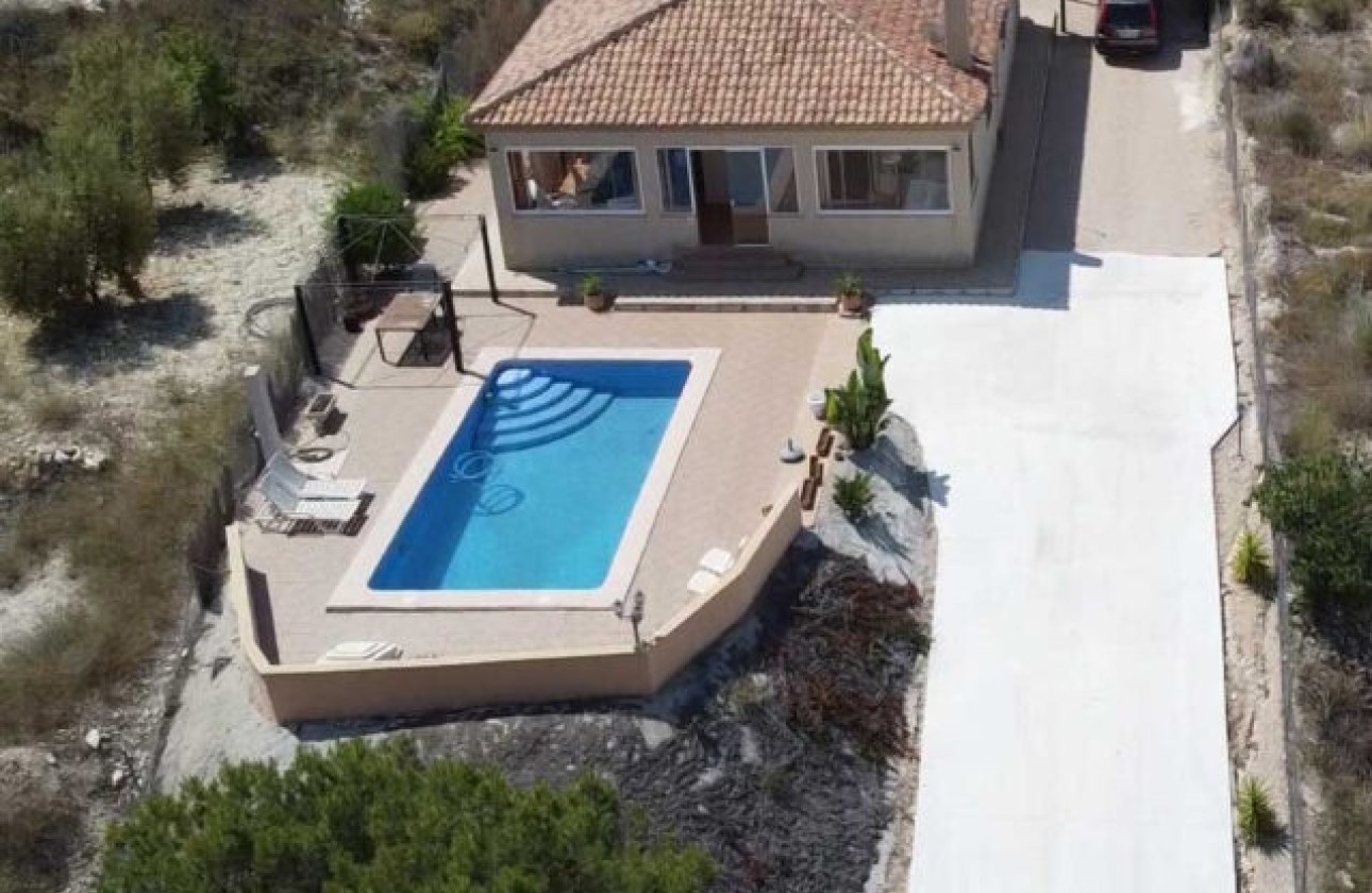 Herverkoop - Vrijstaande Villa -
Macisvenda