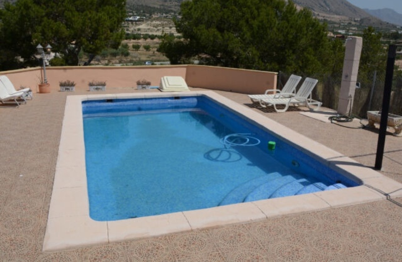 Herverkoop - Vrijstaande Villa -
Macisvenda