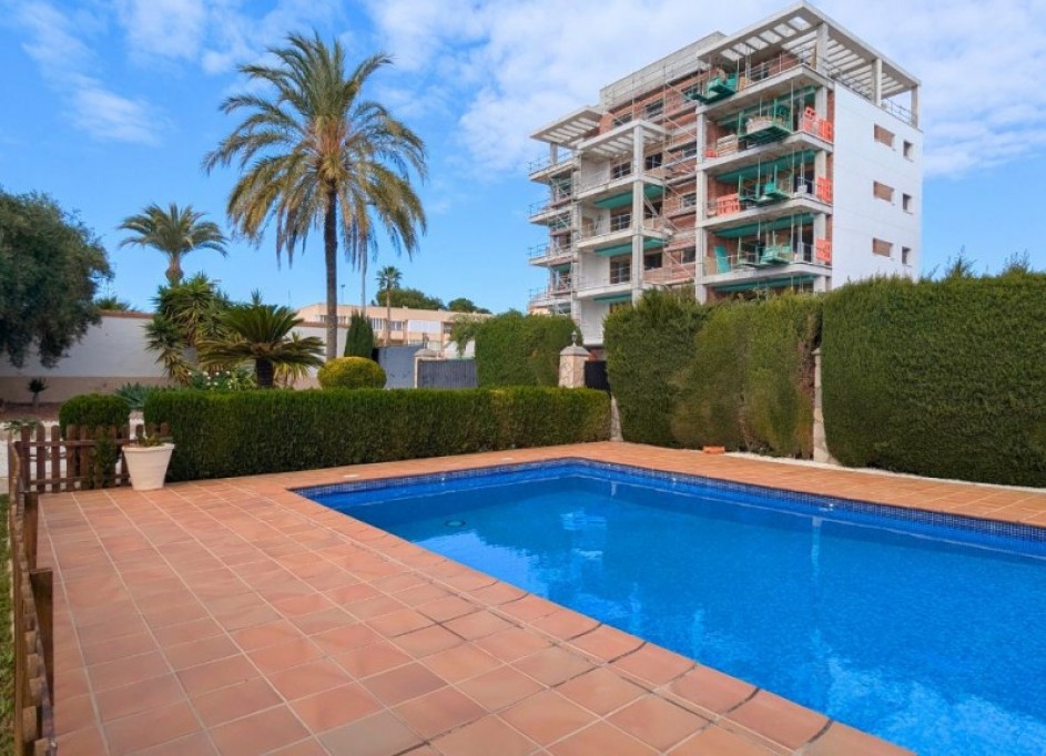 Herverkoop - Vrijstaande Villa -
Mil Palmeras