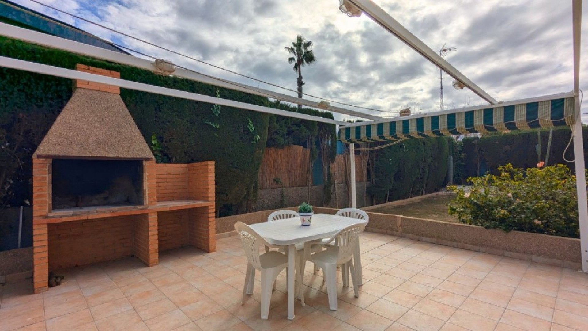 Herverkoop - Vrijstaande Villa -
Mil Palmeras