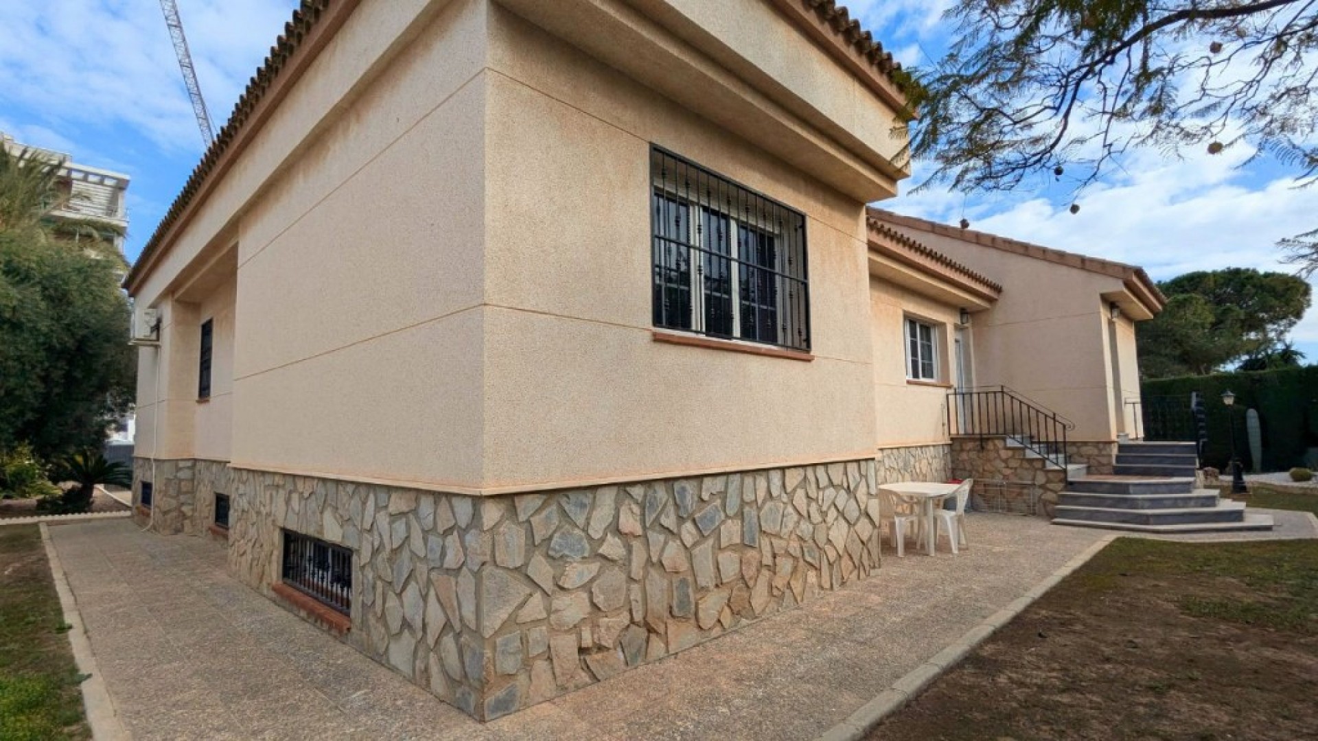 Herverkoop - Vrijstaande Villa -
Mil Palmeras