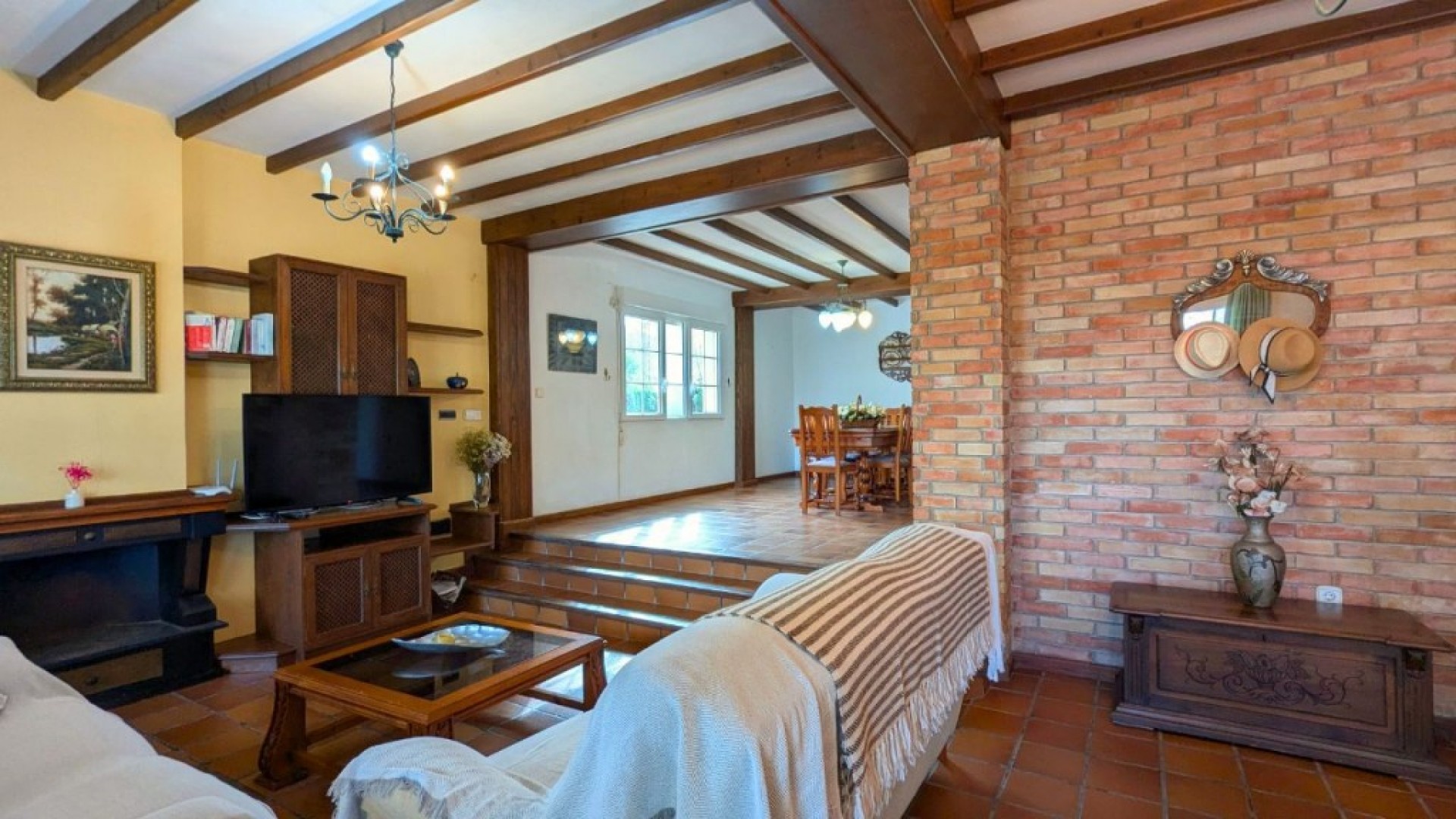 Herverkoop - Vrijstaande Villa -
Mil Palmeras