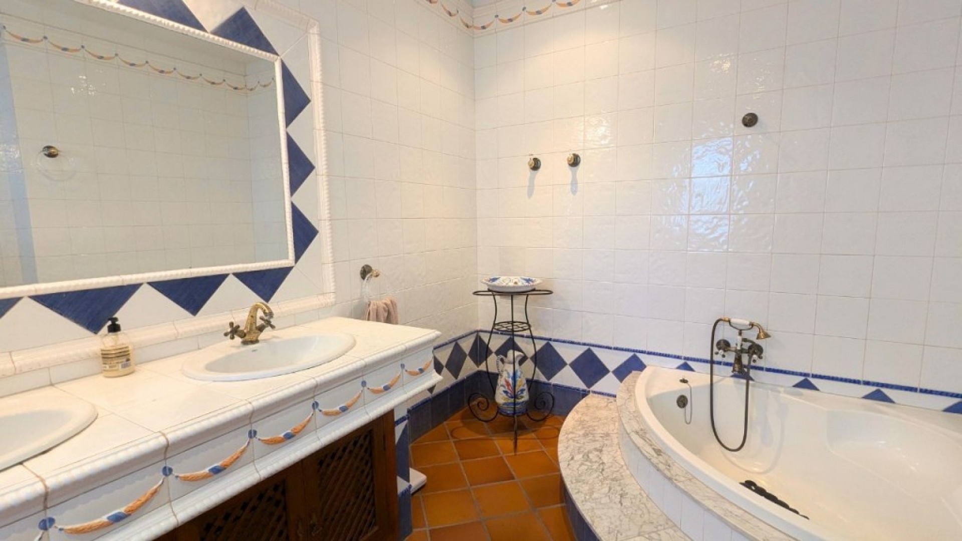 Herverkoop - Vrijstaande Villa -
Mil Palmeras