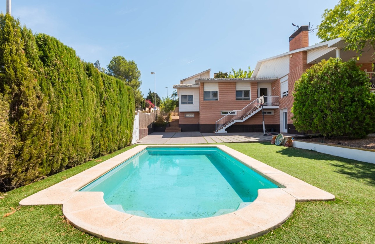 Herverkoop - Vrijstaande Villa -
Molina De Segura - MOLINA DEL SEGURA