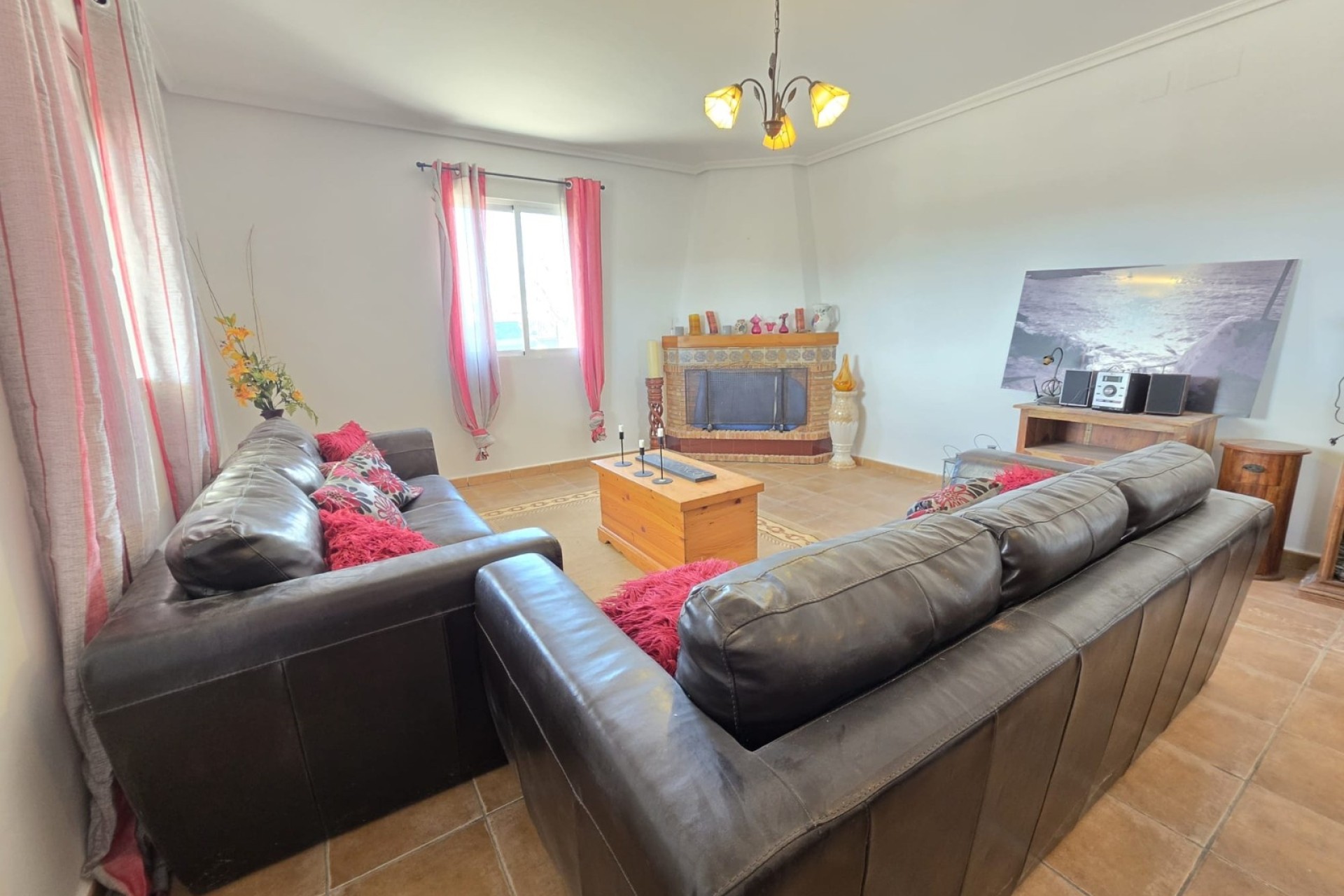 Herverkoop - Vrijstaande Villa -
Monóvar/Monóver - Inland