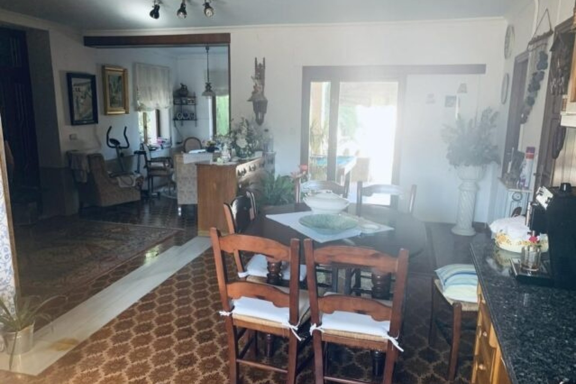 Herverkoop - Vrijstaande Villa -
Monóvar