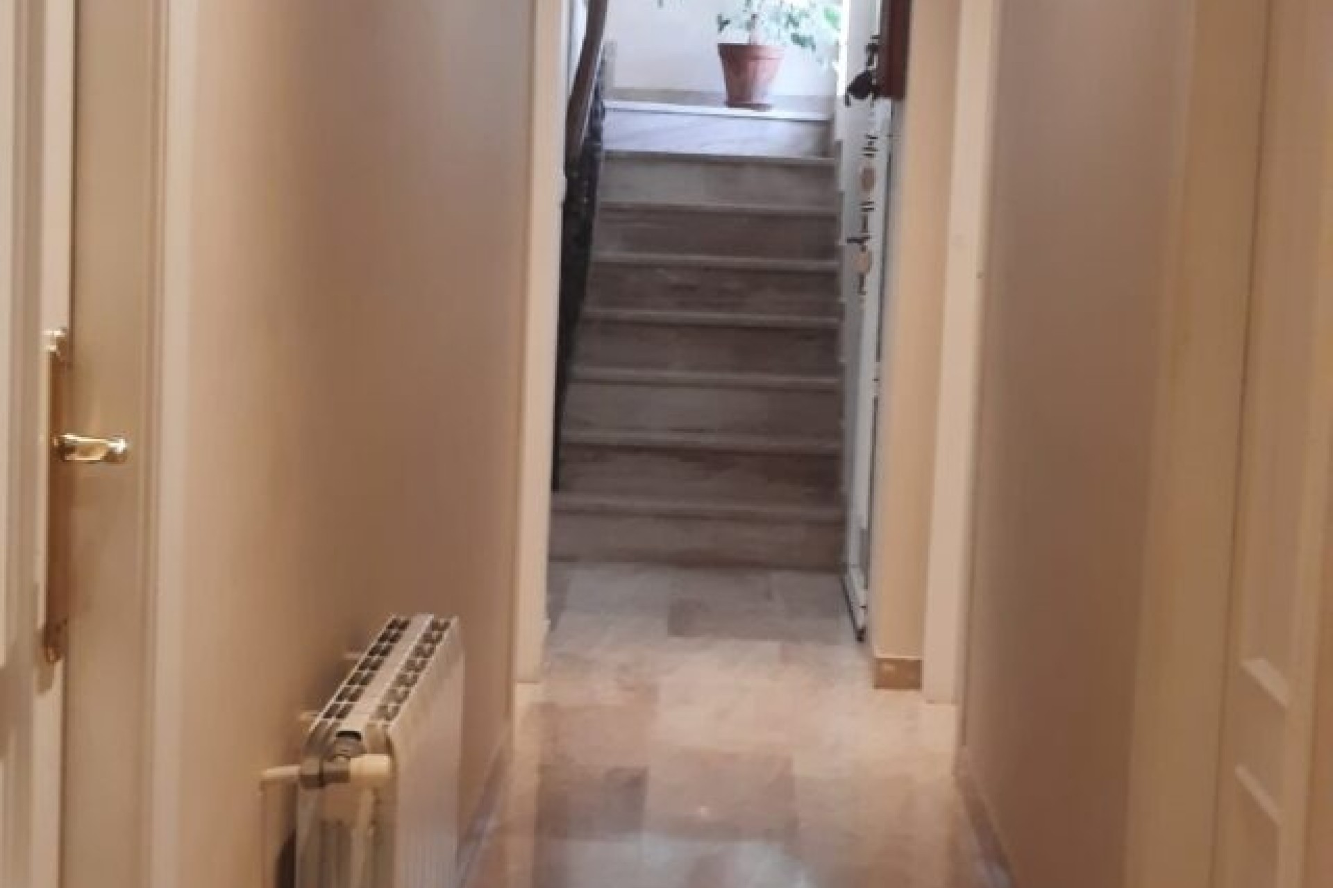 Herverkoop - Vrijstaande Villa -
Monóvar