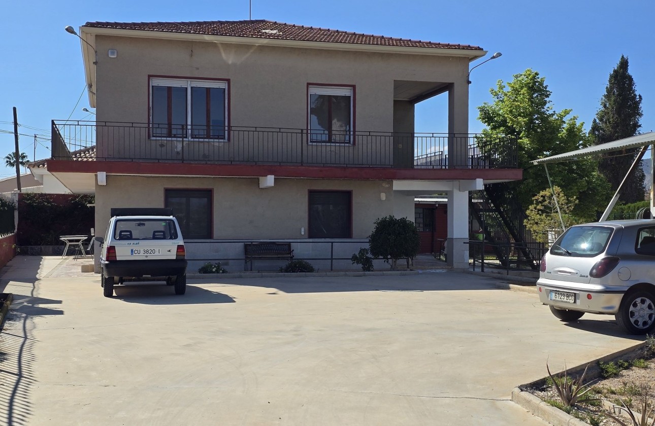 Herverkoop - Vrijstaande Villa -
Monóvar