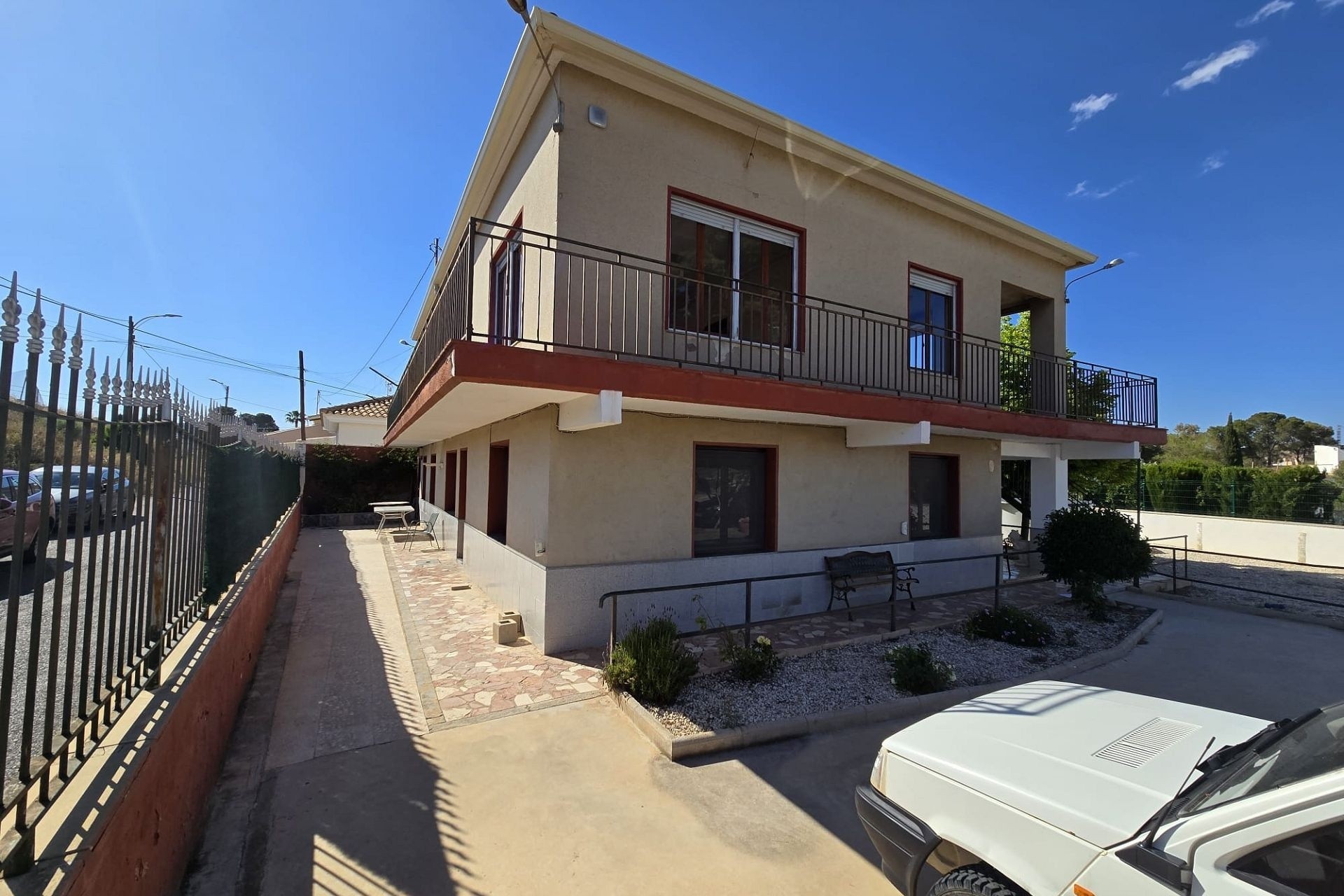 Herverkoop - Vrijstaande Villa -
Monóvar