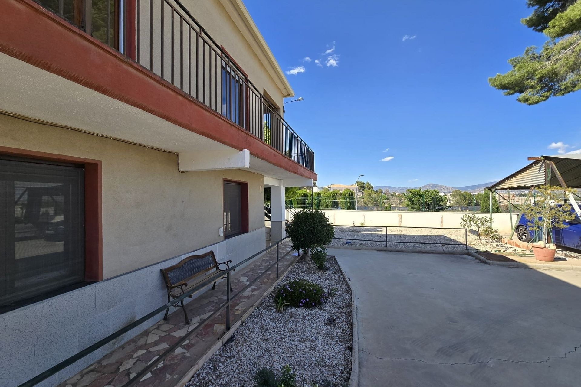 Herverkoop - Vrijstaande Villa -
Monóvar