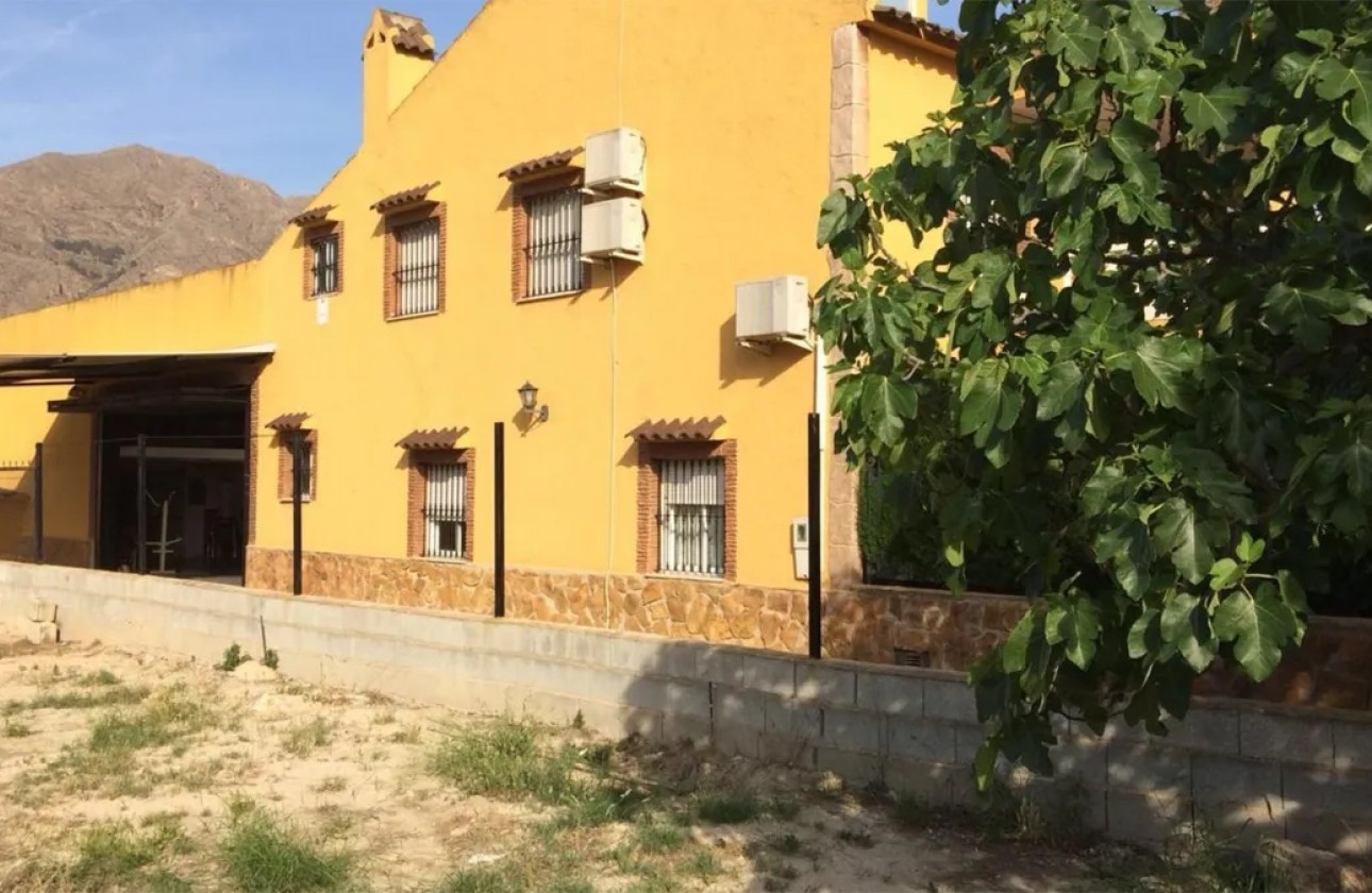 Herverkoop - Vrijstaande villa -
Orihuela - CAMPO