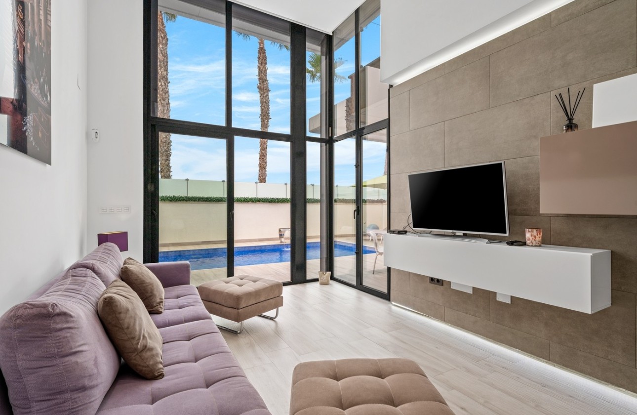 Herverkoop - Vrijstaande Villa -
Orihuela Costa - Cabo Roig