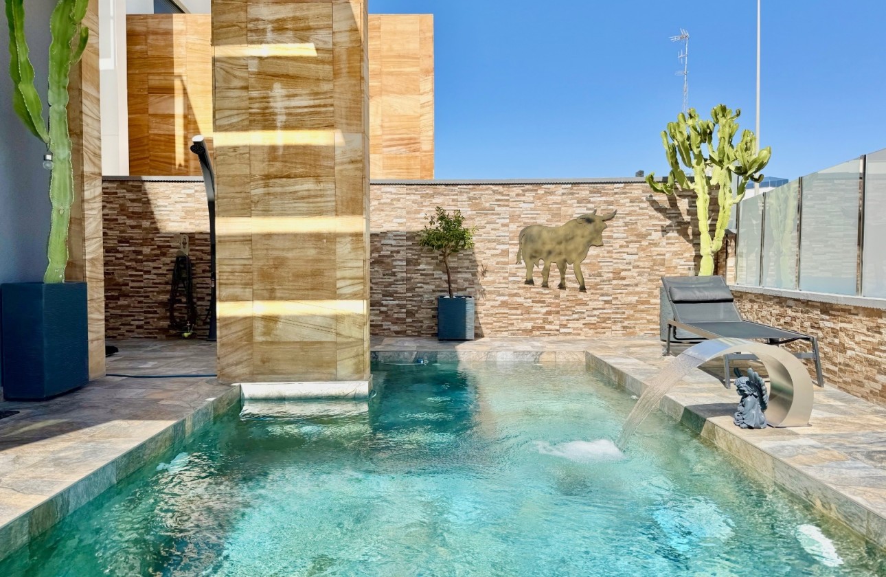 Herverkoop - Vrijstaande Villa -
Orihuela Costa - Cabo Roig