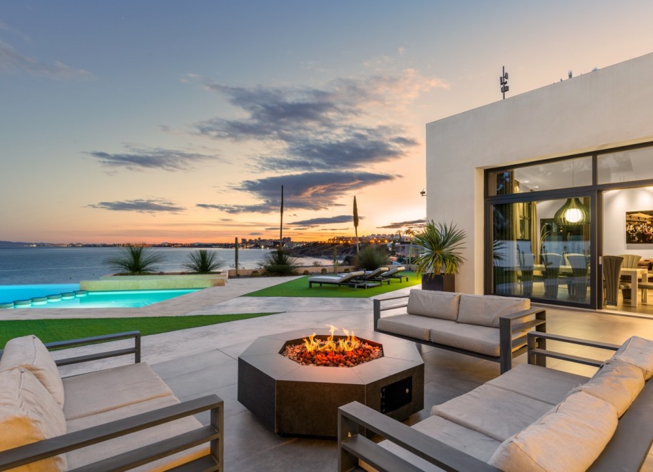 Herverkoop - Vrijstaande Villa -
Orihuela Costa - Cabo Roig