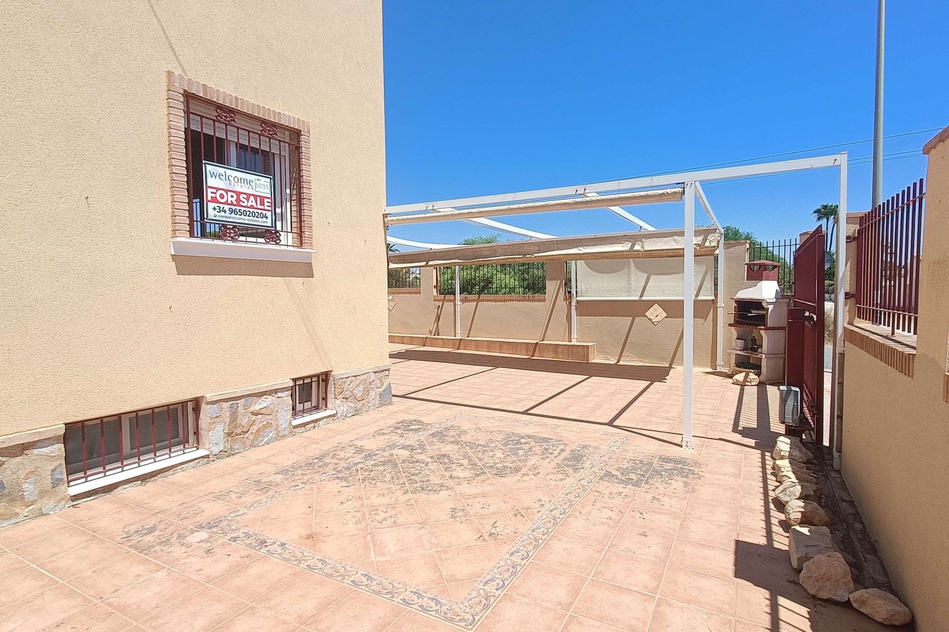 Herverkoop - Vrijstaande Villa -
Orihuela Costa - Castillo de Don Juan