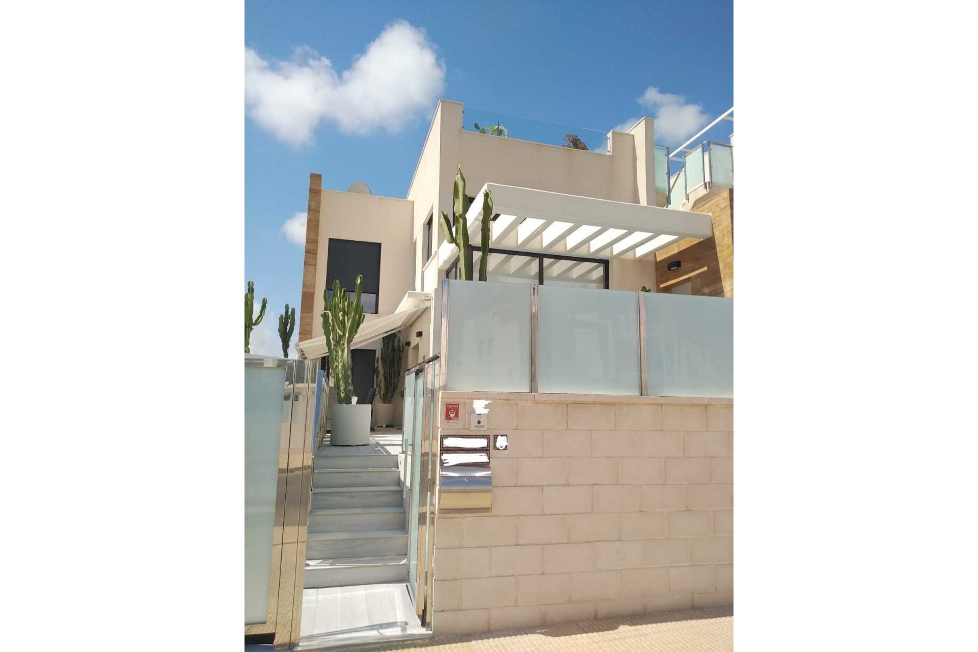 Herverkoop - Vrijstaande Villa -
Orihuela Costa - Costa Blanca
