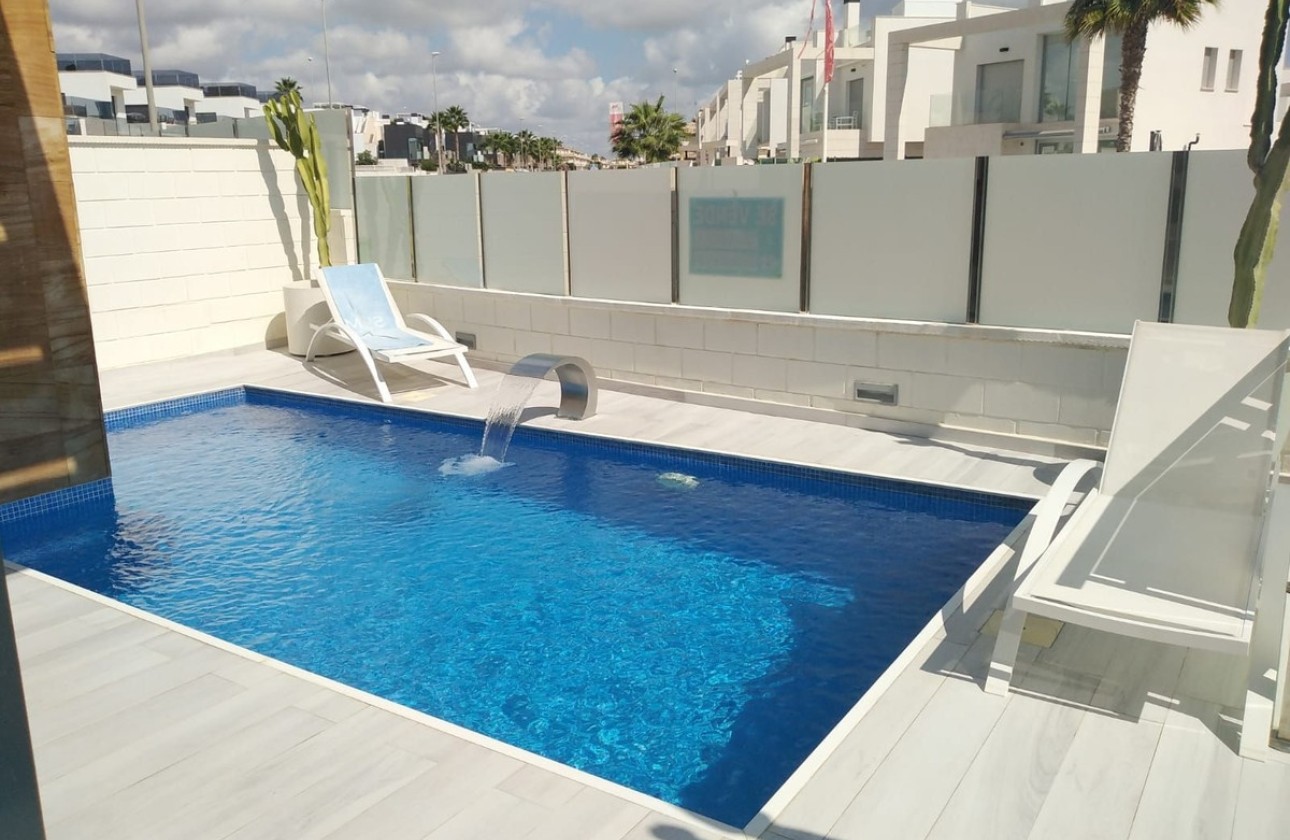 Herverkoop - Vrijstaande Villa -
Orihuela Costa - Costa Blanca