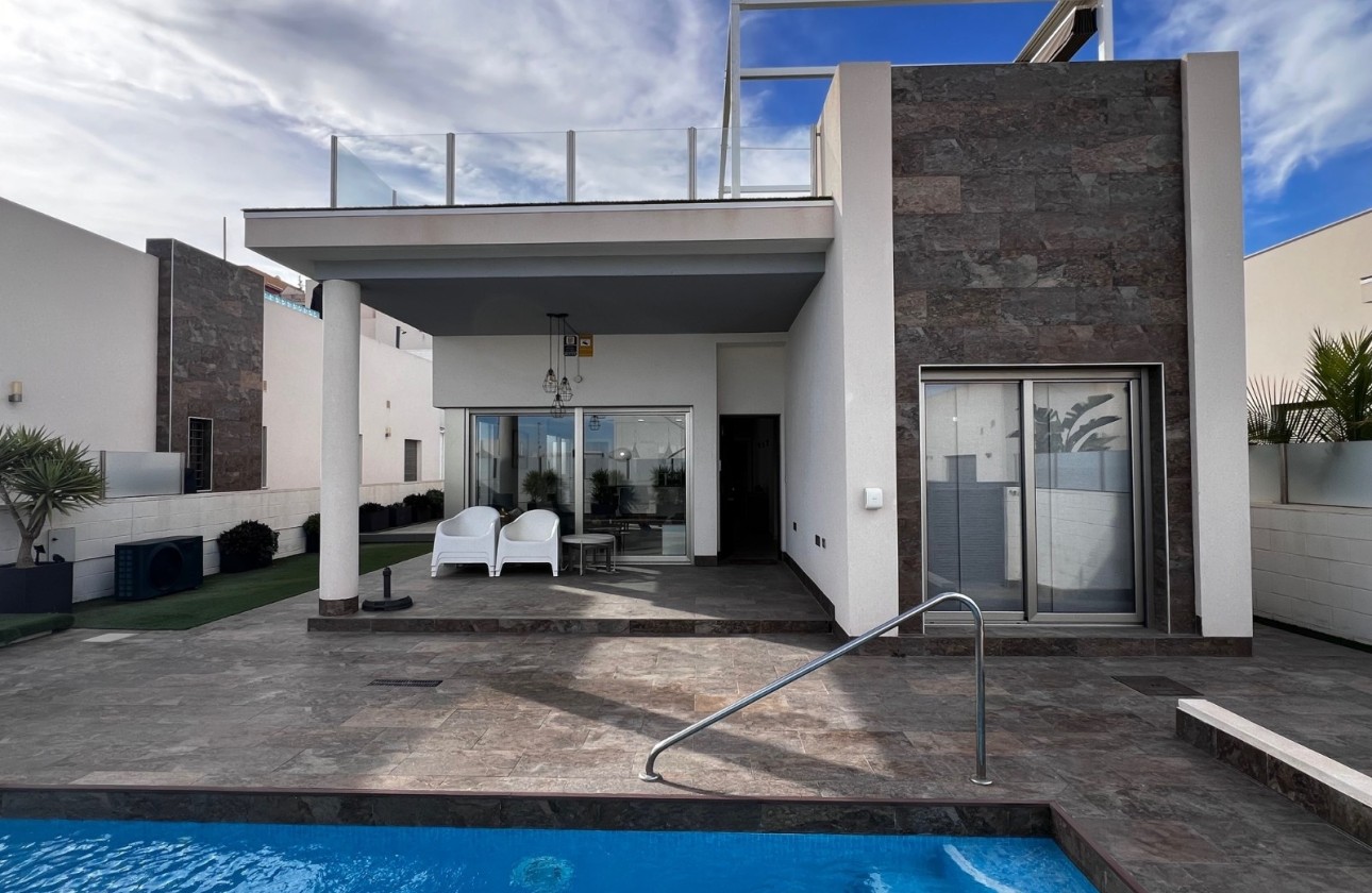 Herverkoop - Vrijstaande Villa -
Orihuela Costa - Costa Blanca