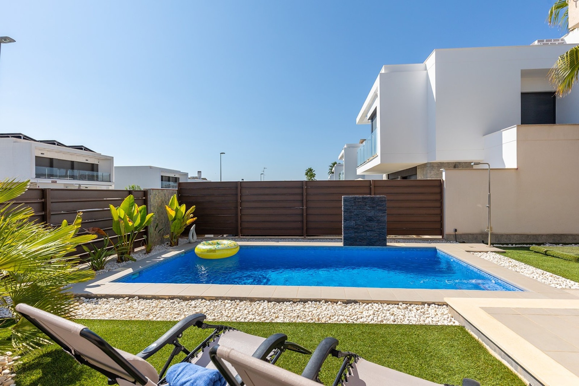 Herverkoop - Vrijstaande Villa -
Orihuela Costa - Entre Naranjos - Vistabella Golf