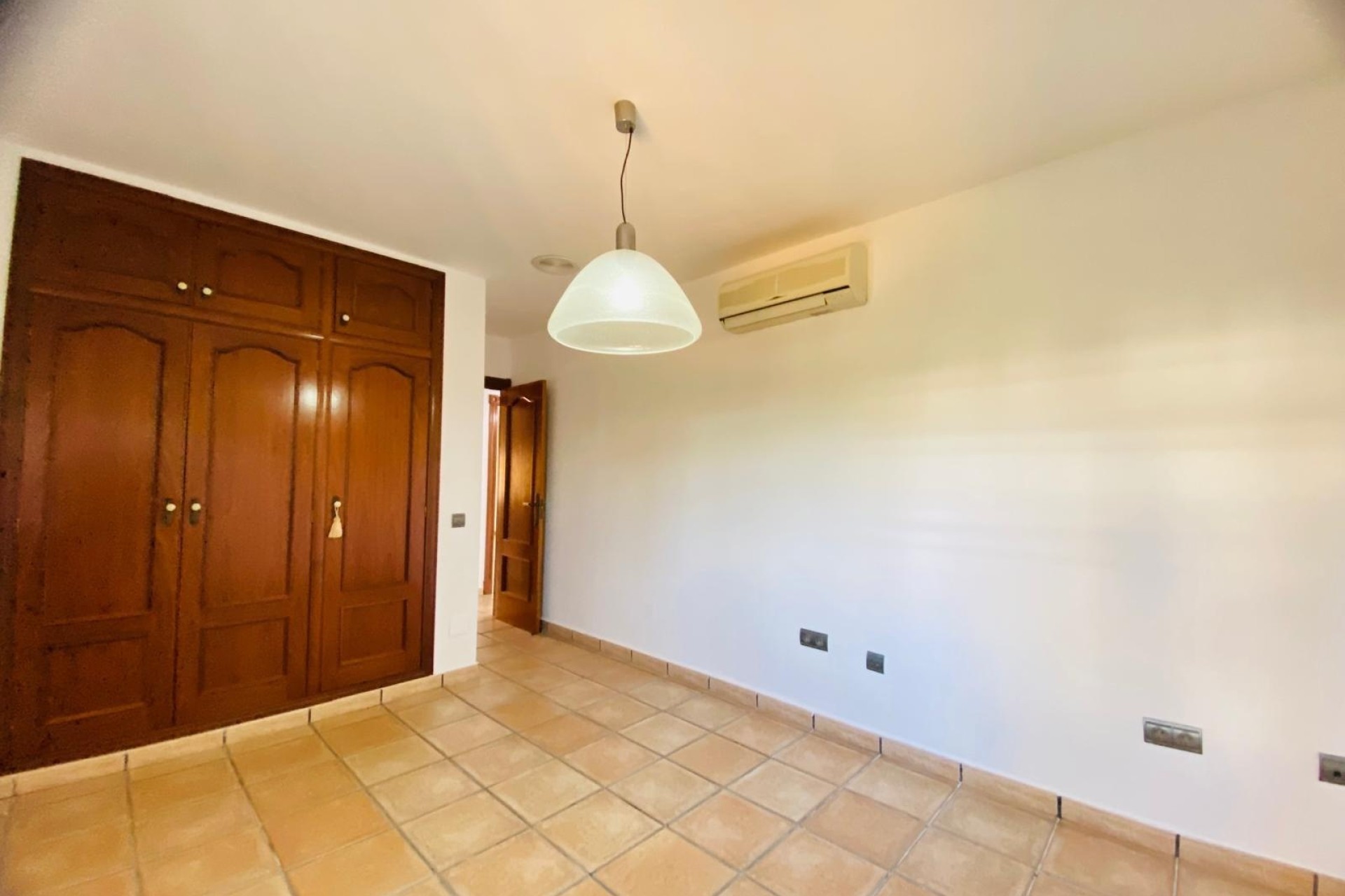 Herverkoop - Vrijstaande Villa -
Orihuela Costa - La Florida