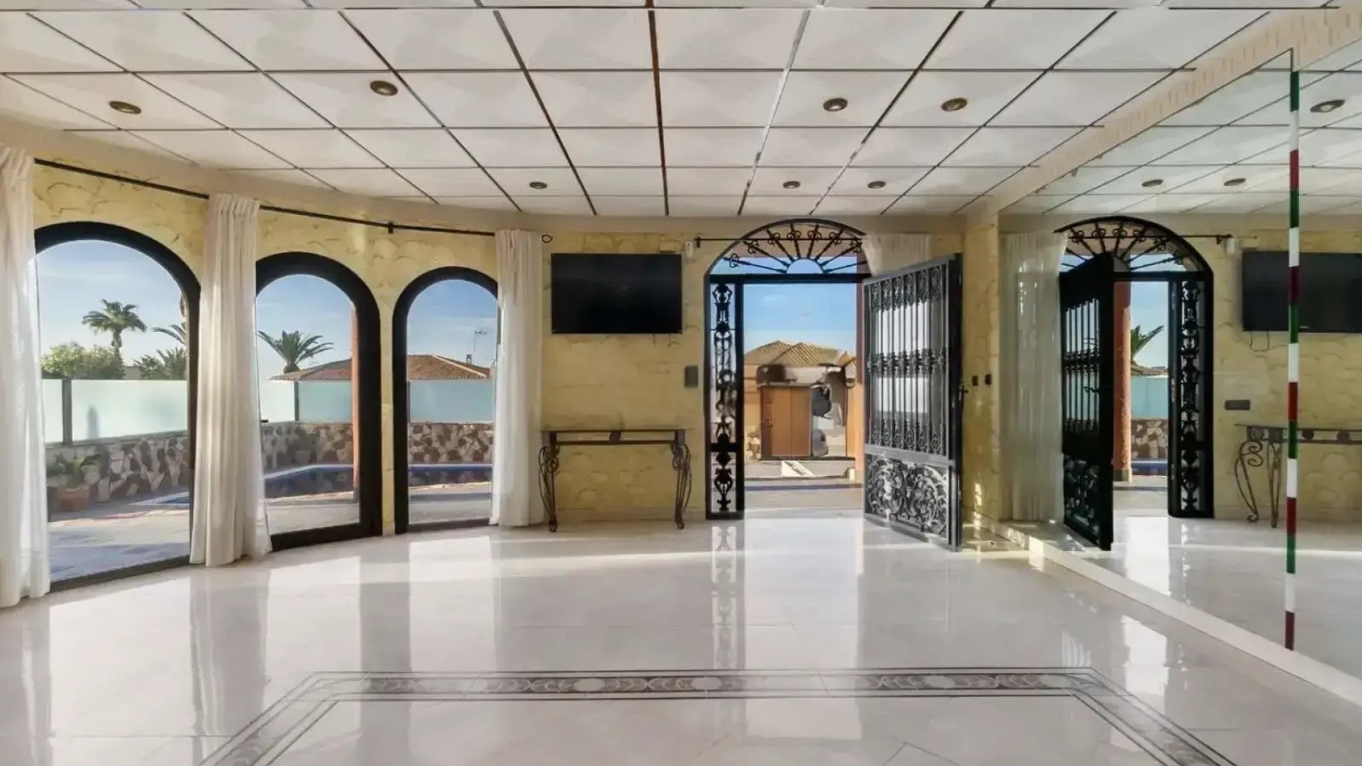 Herverkoop - Vrijstaande Villa -
Orihuela Costa - La Zenia