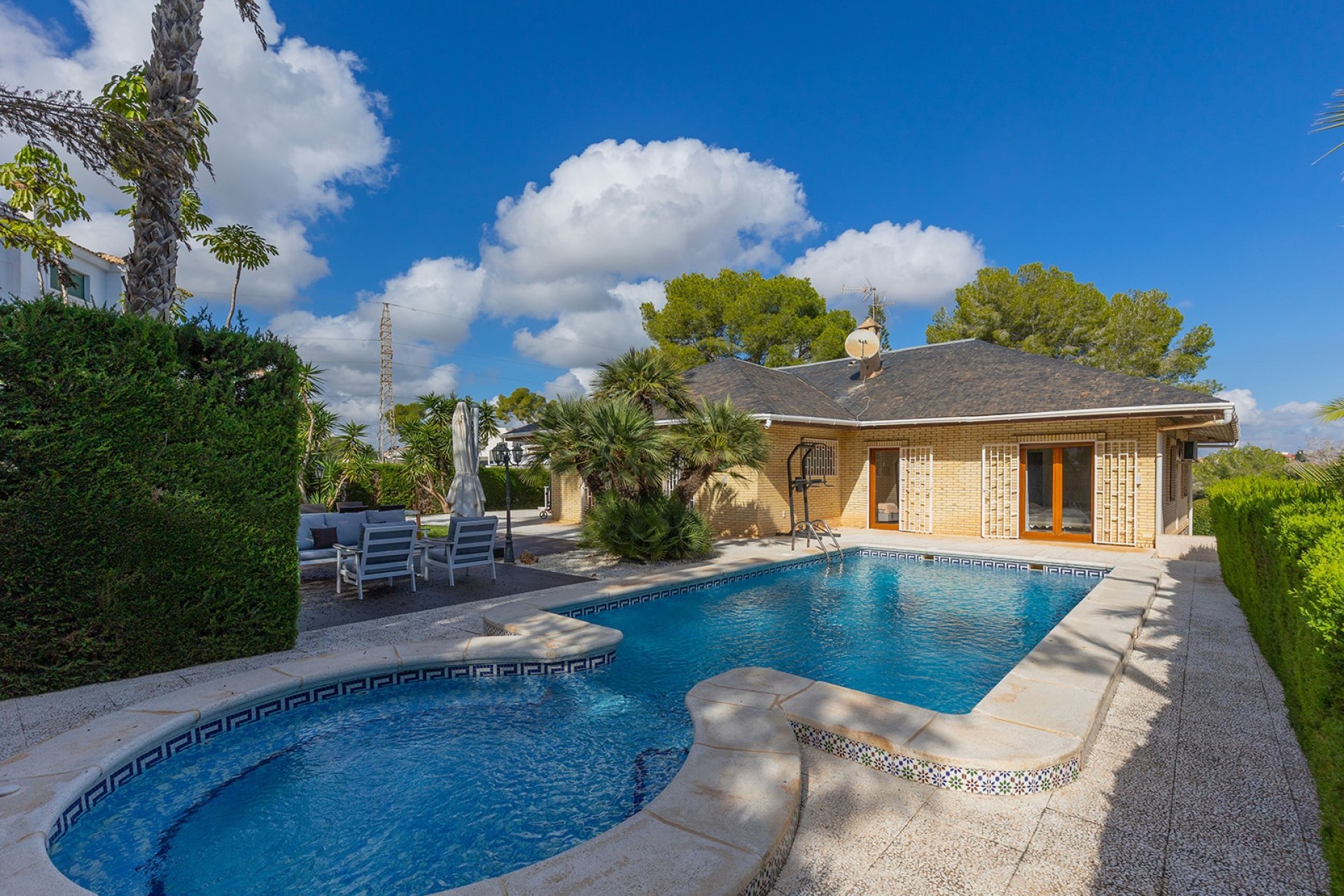 Herverkoop - Vrijstaande Villa -
Orihuela Costa - Las Filipinas