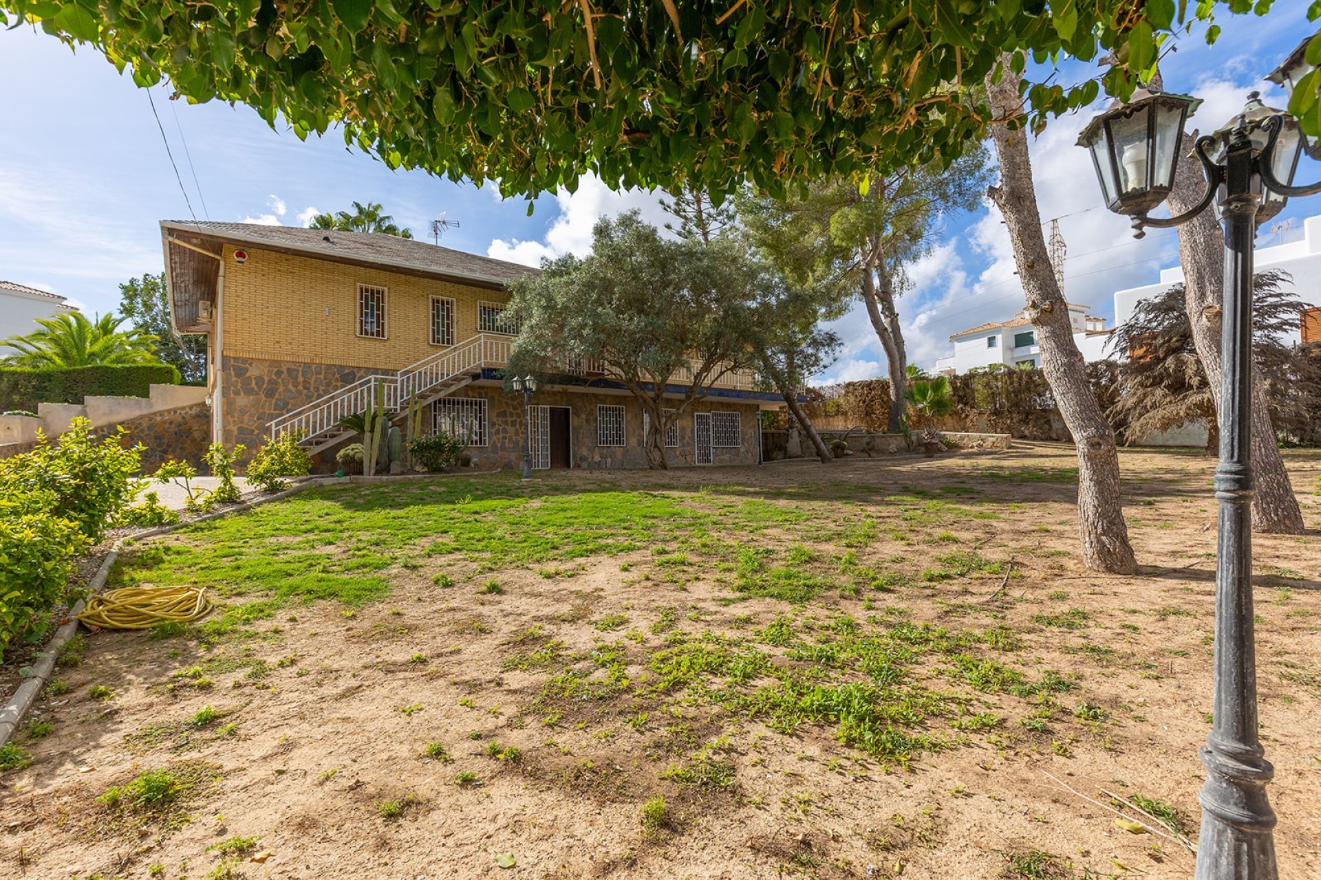 Herverkoop - Vrijstaande Villa -
Orihuela Costa - Las Filipinas