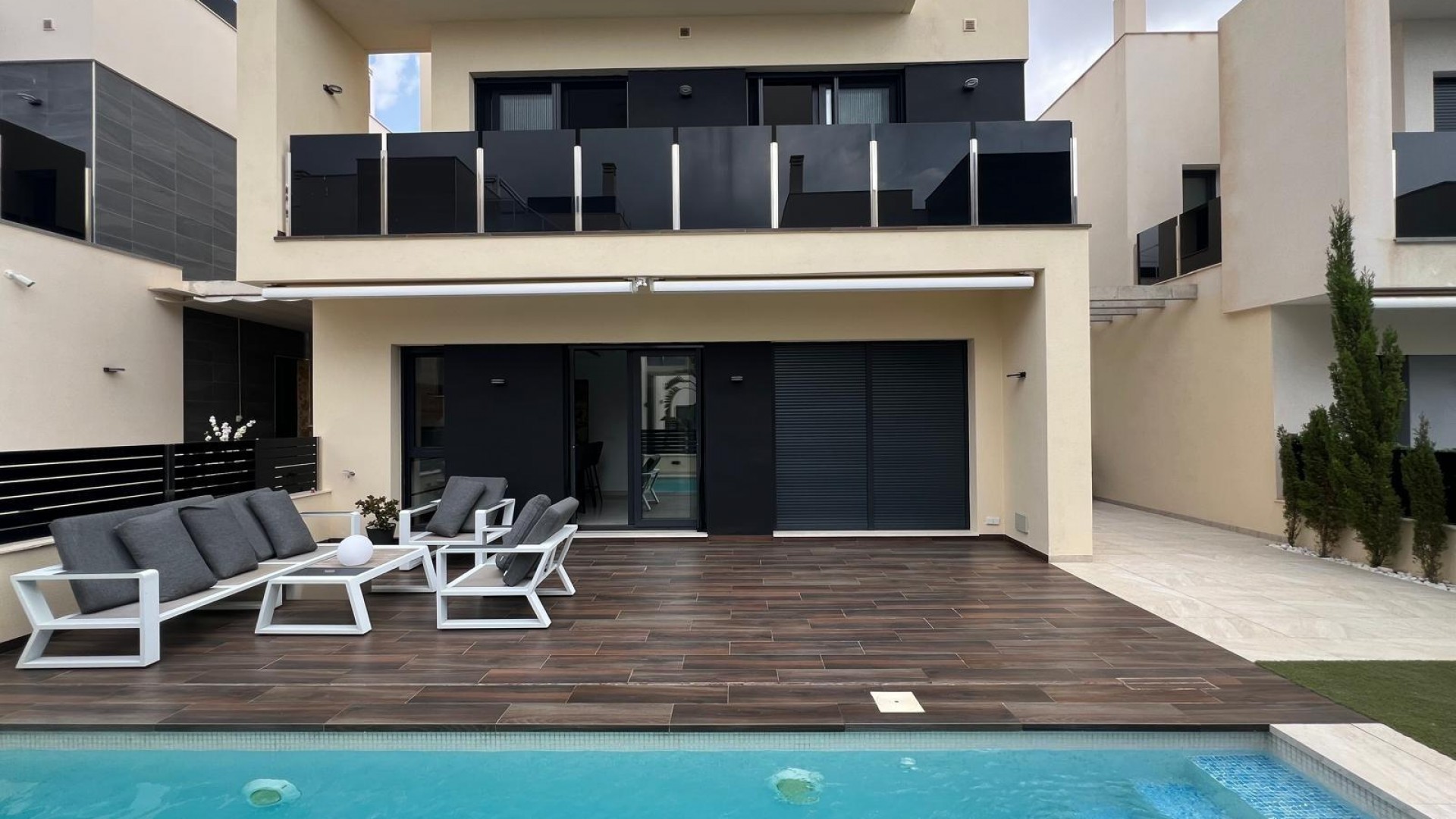 Herverkoop - Vrijstaande Villa -
Orihuela Costa - Lomas de Cabo Roig