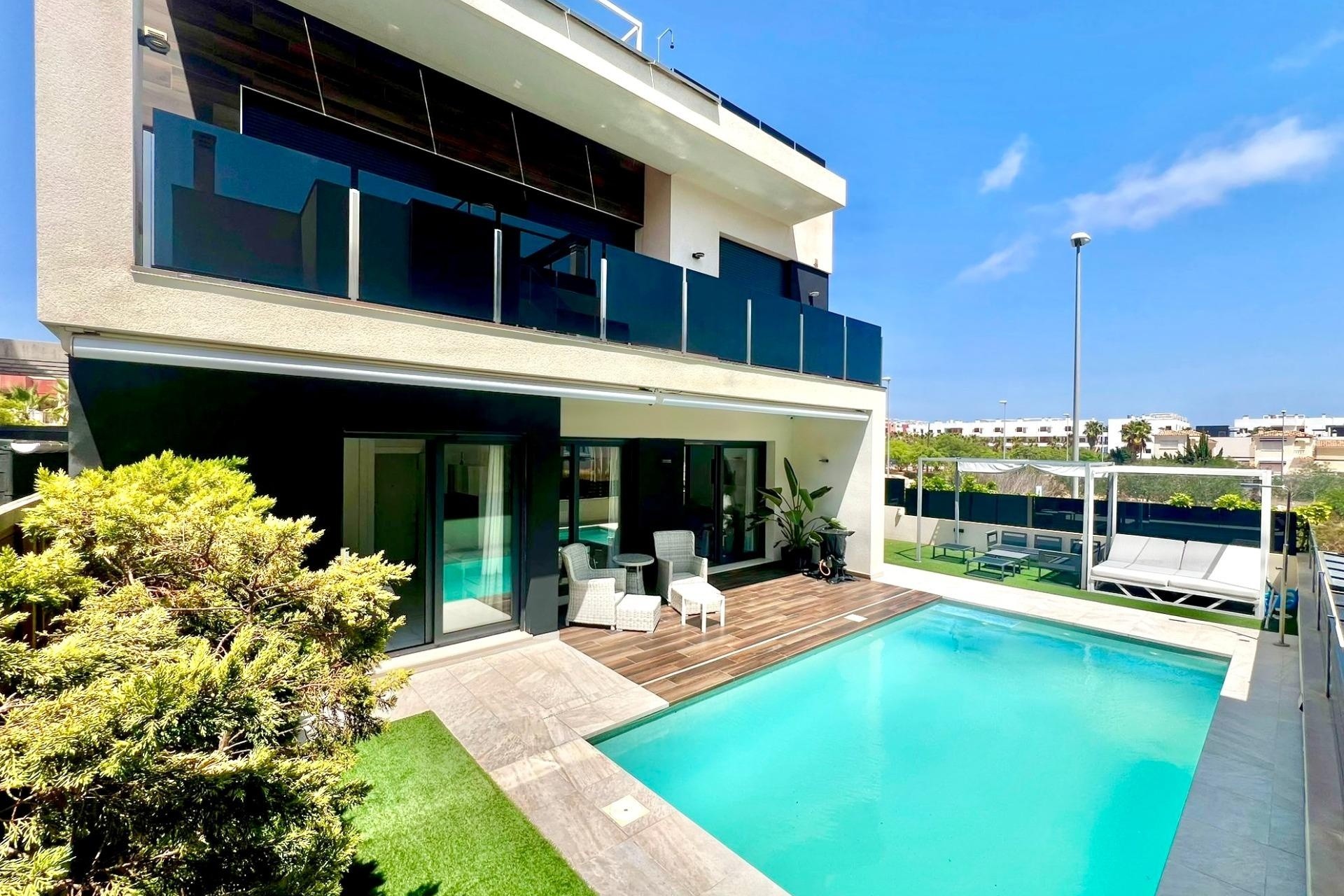 Herverkoop - Vrijstaande Villa -
Orihuela Costa - Lomas de Cabo Roig