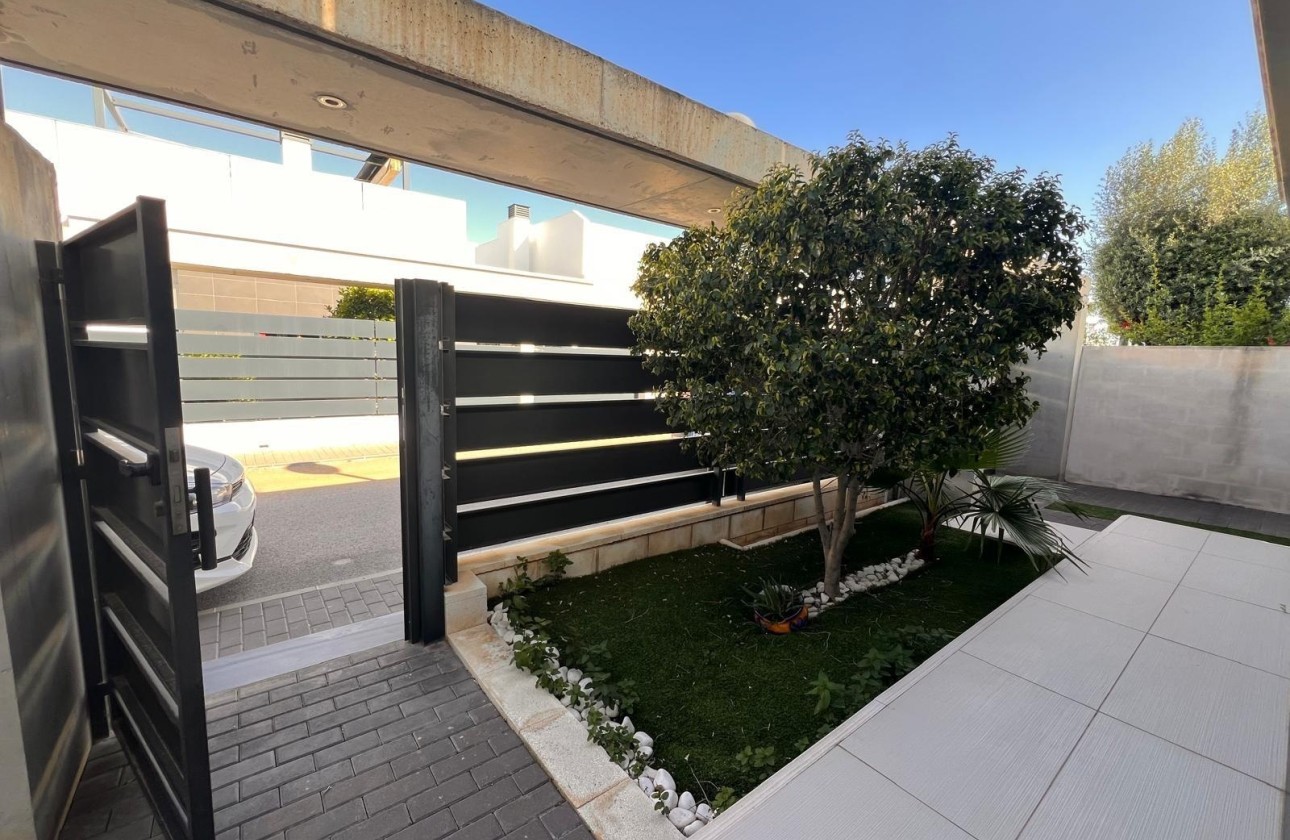 Herverkoop - Vrijstaande Villa -
Orihuela Costa - Lomas de Cabo Roig