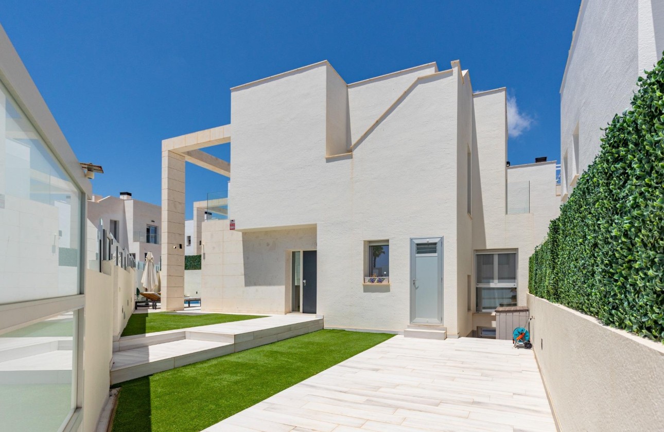 Herverkoop - Vrijstaande Villa -
Orihuela Costa - Lomas de Cabo Roig