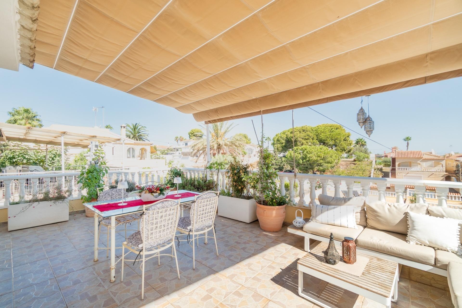 Herverkoop - Vrijstaande Villa -
Orihuela Costa - Los Balcones