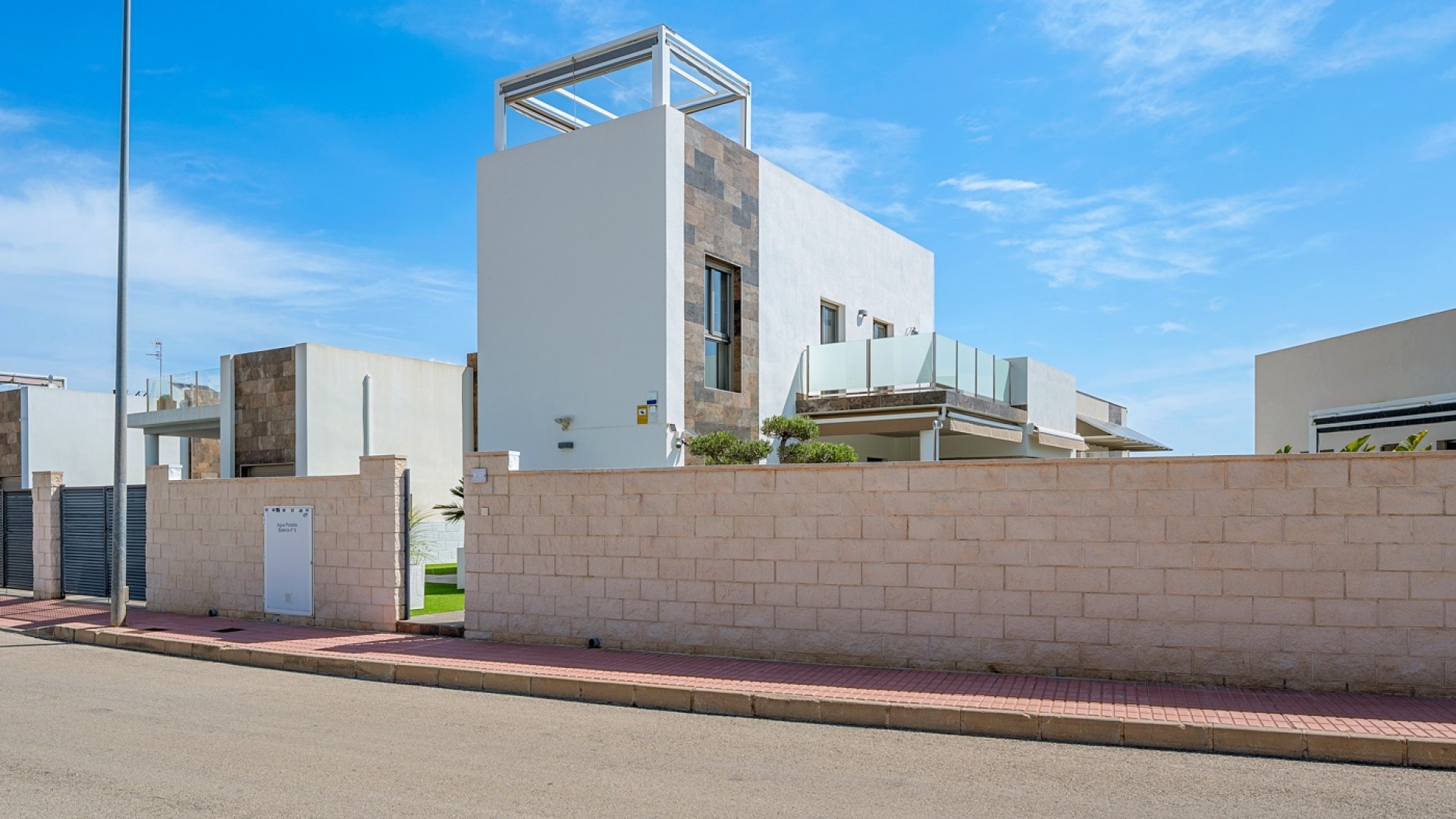 Herverkoop - Vrijstaande Villa -
Orihuela Costa - Pau 8*