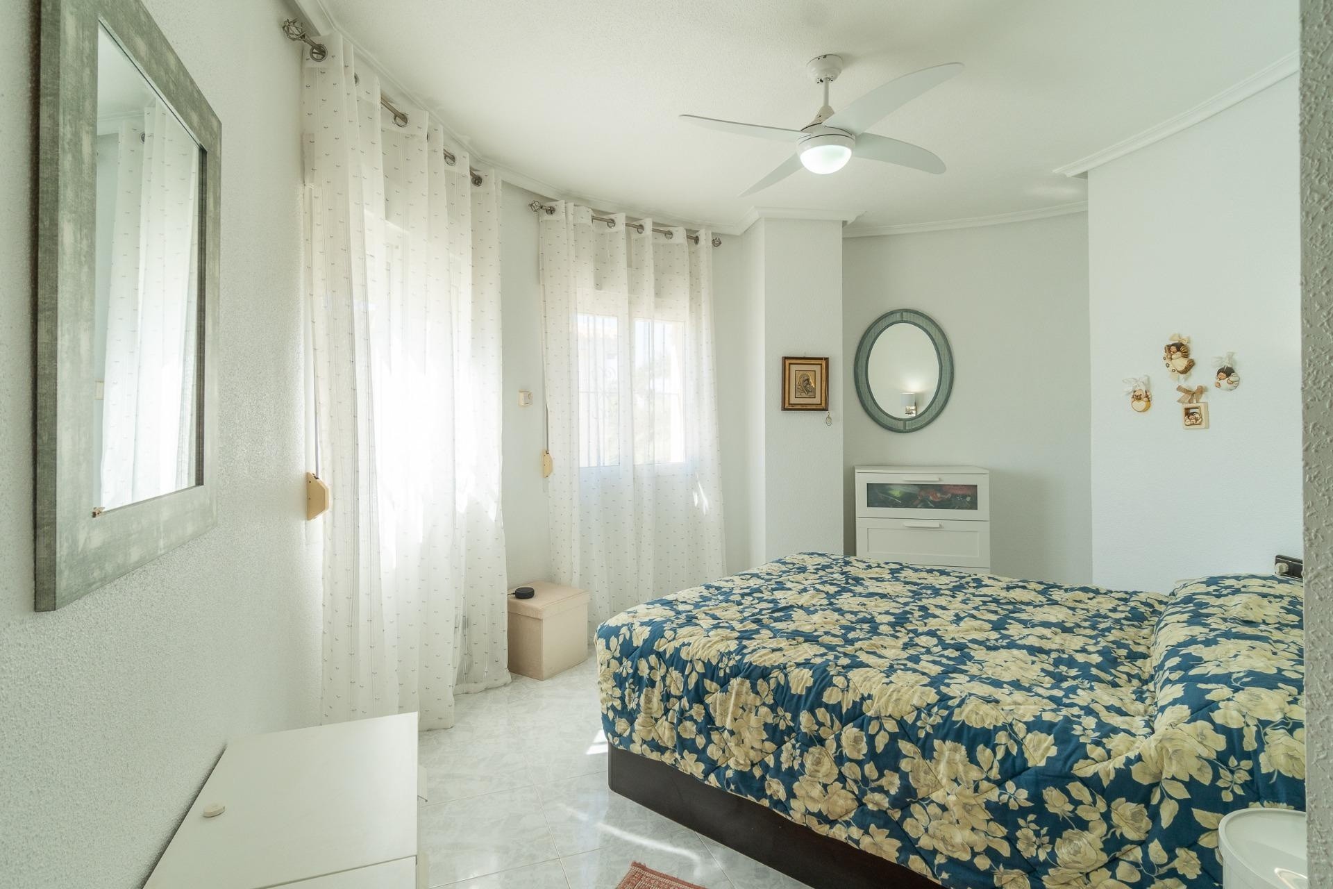 Herverkoop - Vrijstaande Villa -
Orihuela Costa - Playa Flamenca