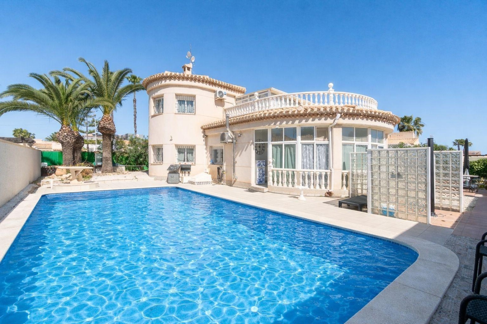 Herverkoop - Vrijstaande Villa -
Orihuela Costa - Playa Flamenca