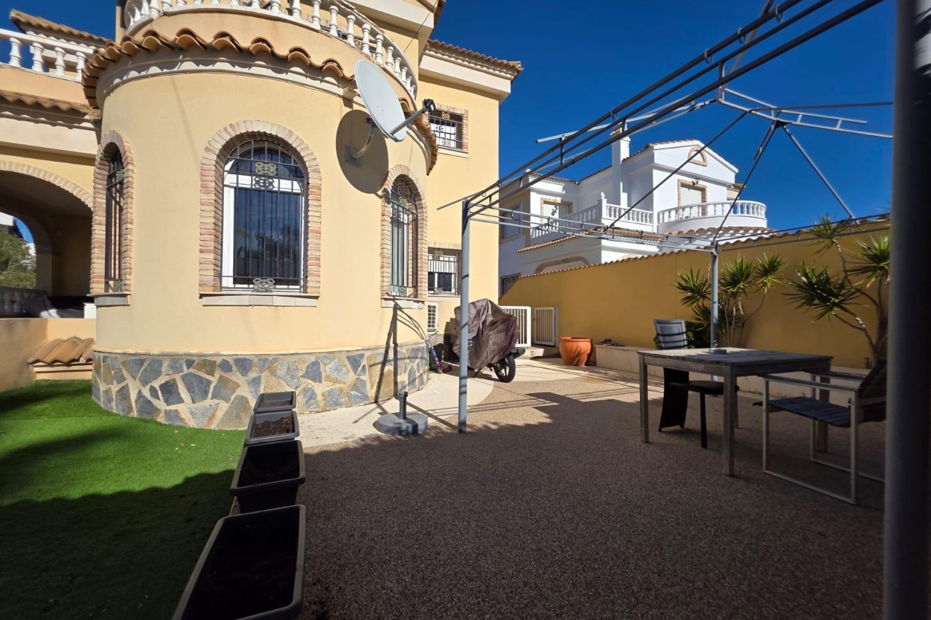 Herverkoop - Vrijstaande Villa -
Orihuela Costa - Villamartín-Las Filipinas